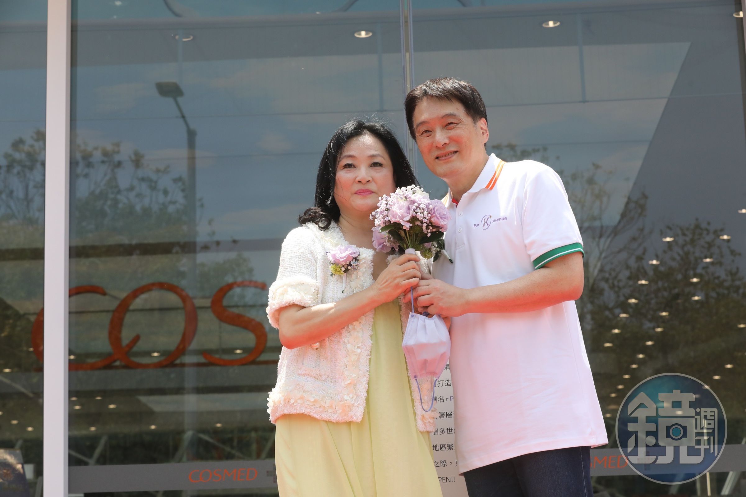 統一集團大家長的羅智先、高秀玲夫婦,一同出席全新商場的開幕記者會。