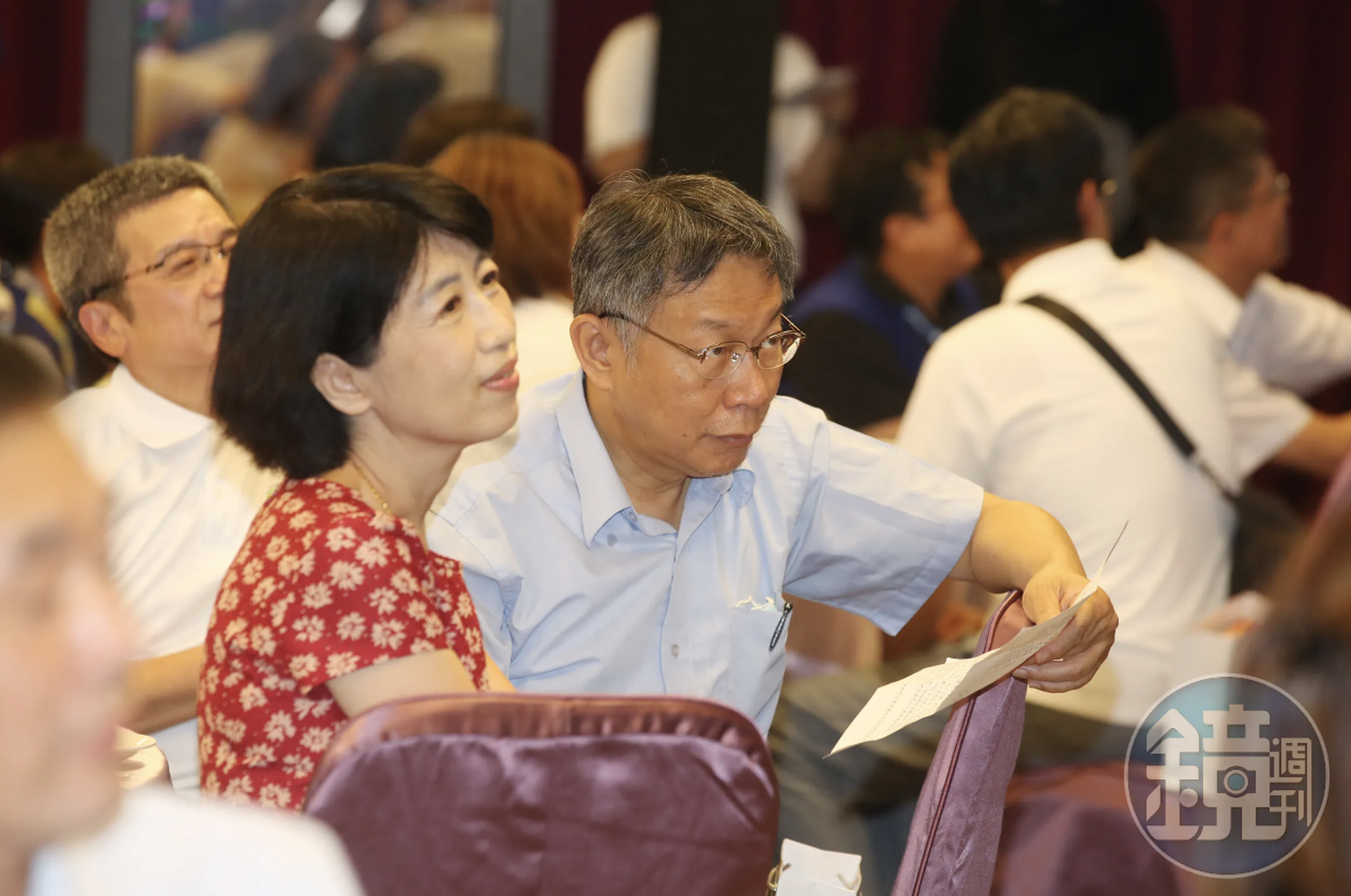 陳佩琪一直以來都替先生柯文哲整理財產申報。