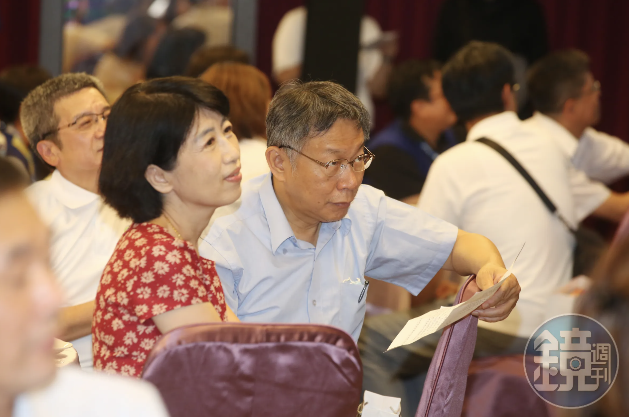 陳佩琪一直以來都替先生柯文哲整理財產申報。