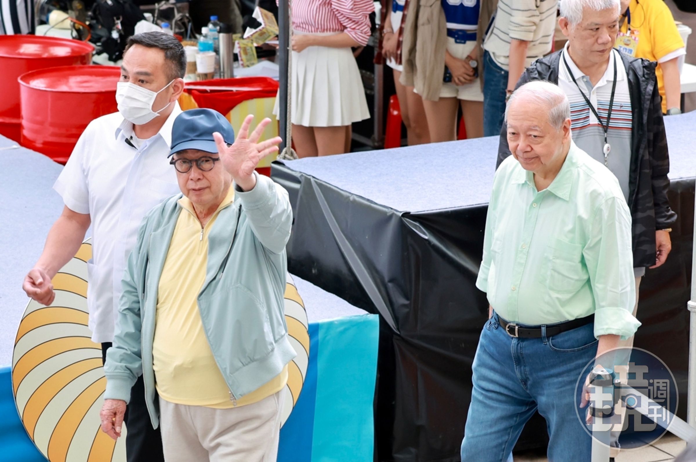 廣達集團董事長林百里與副董事長梁次震堪稱是彼此事業上的「黃金拍檔」！