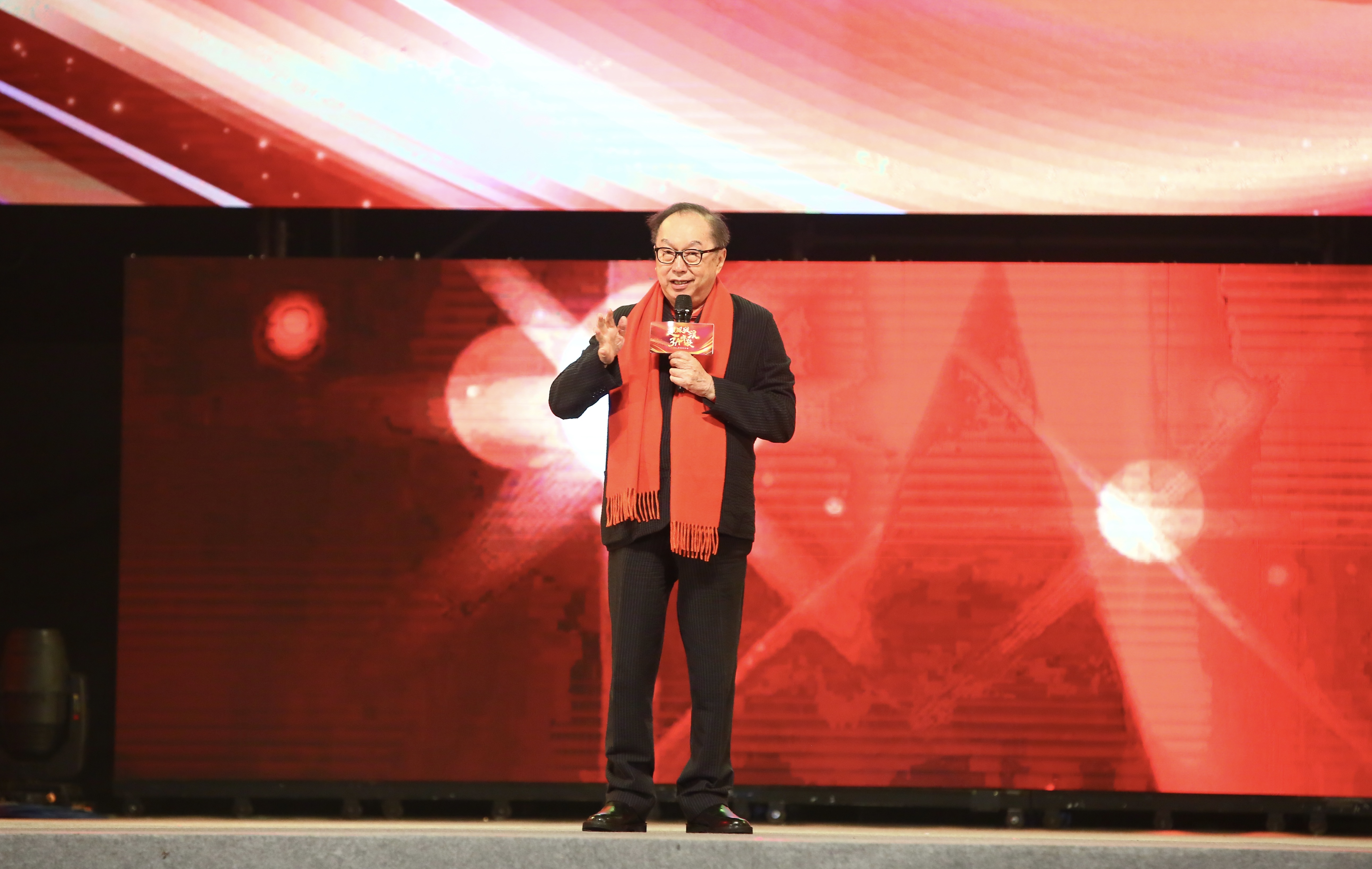 林百里領軍搶AI商機，廣達、緯創、英業達和仁寶封關總市值衝破1.7兆。