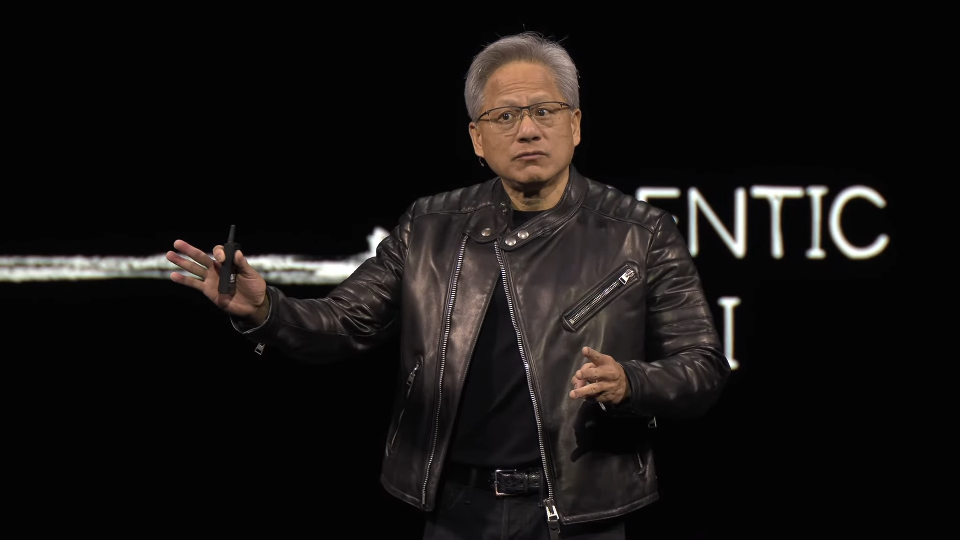 輝達推新一代平台Blackwell Ultra為AI推理時代奠定基礎 。圖為輝達執行長黃仁勳。（翻攝自NVIDIA YouTube頻道）