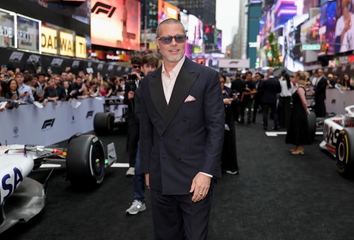 布萊德彼特出席《F1電影》紐約首映。（華納兄弟提供）