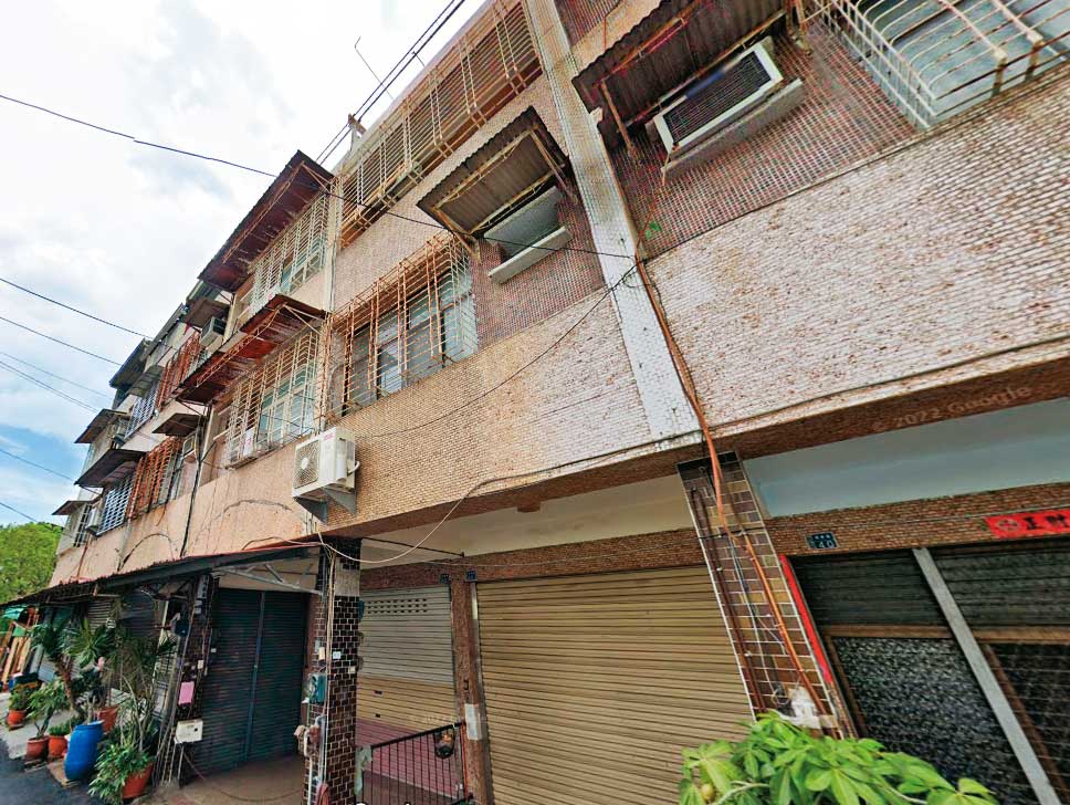 青松協會原班人馬在高雄市岡山區育樂巷新設昕恩協會（圖），還冒用前員工名義擔任業務負責人。（翻攝Goole Maps）