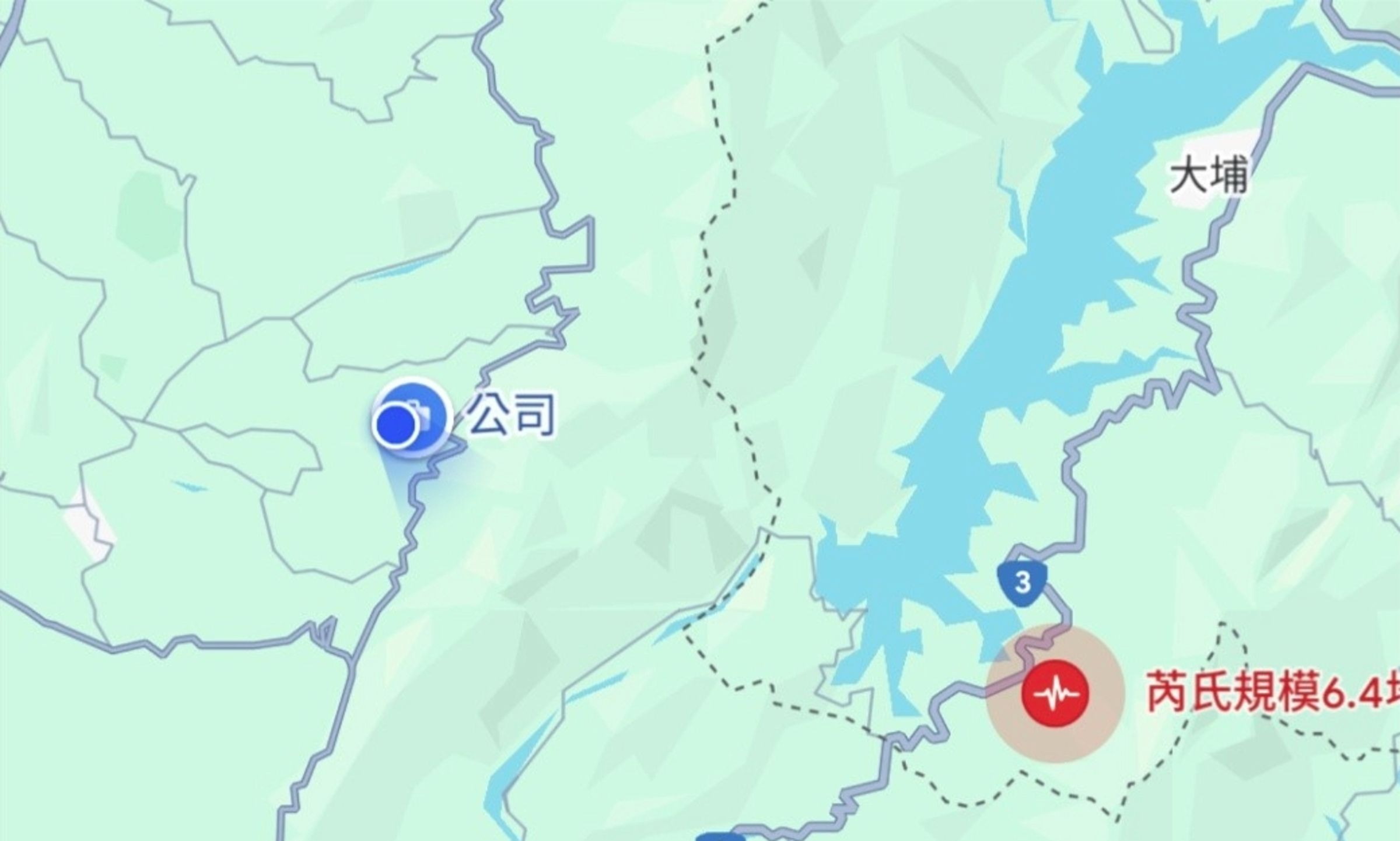 一名住在曾文水庫附近的「搖滾區」網友秀出自己的地標。(翻攝自PTT)