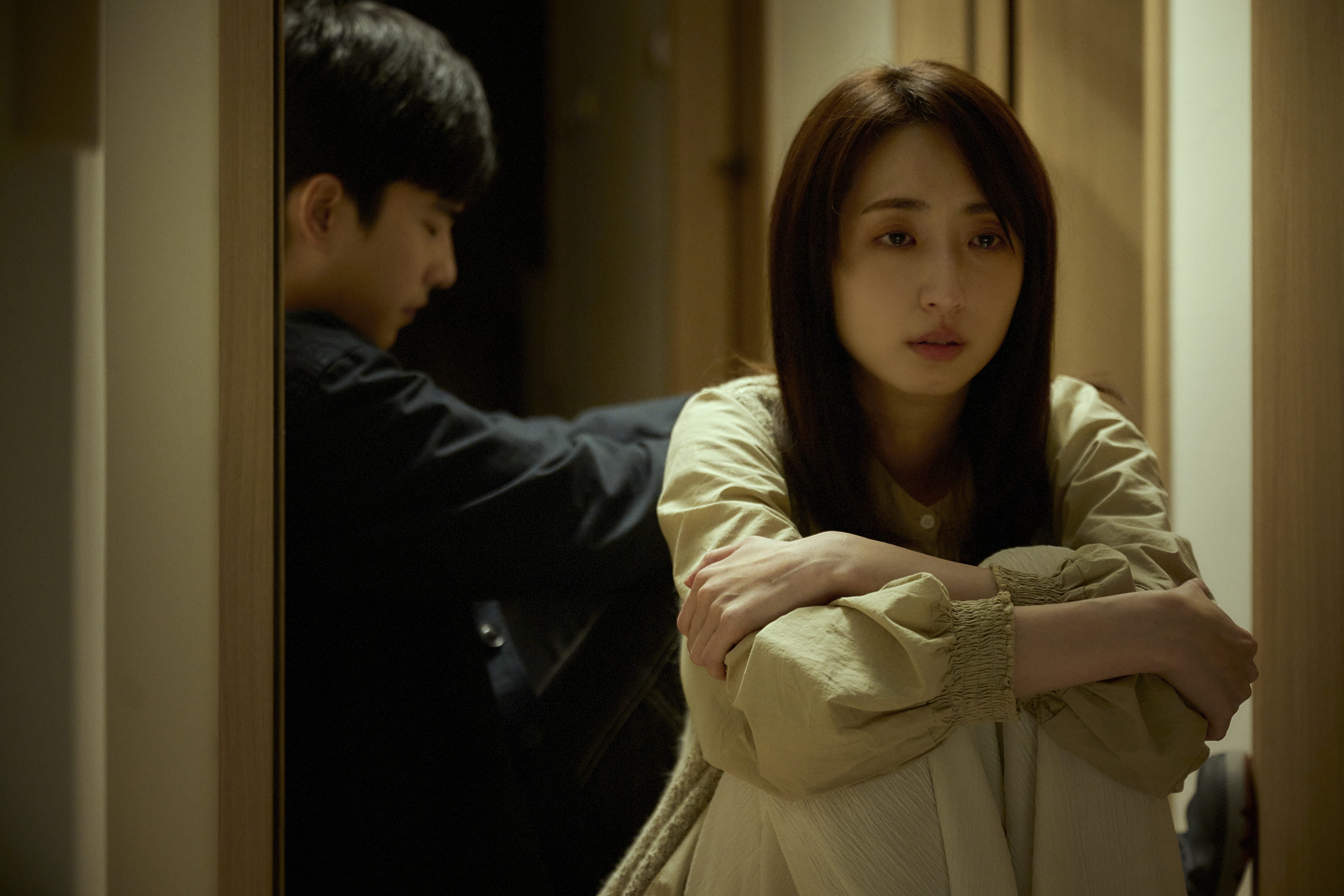 《如果我不曾見過太陽》曾敬驊、柯佳嬿。(Netflix提供)