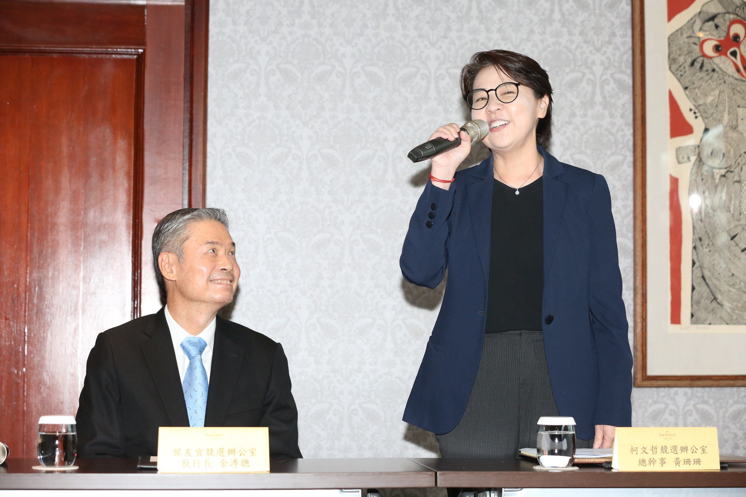 藍白合會前會今登場，兩邊分別派出金溥聰（左）與黃珊珊（右）對談。