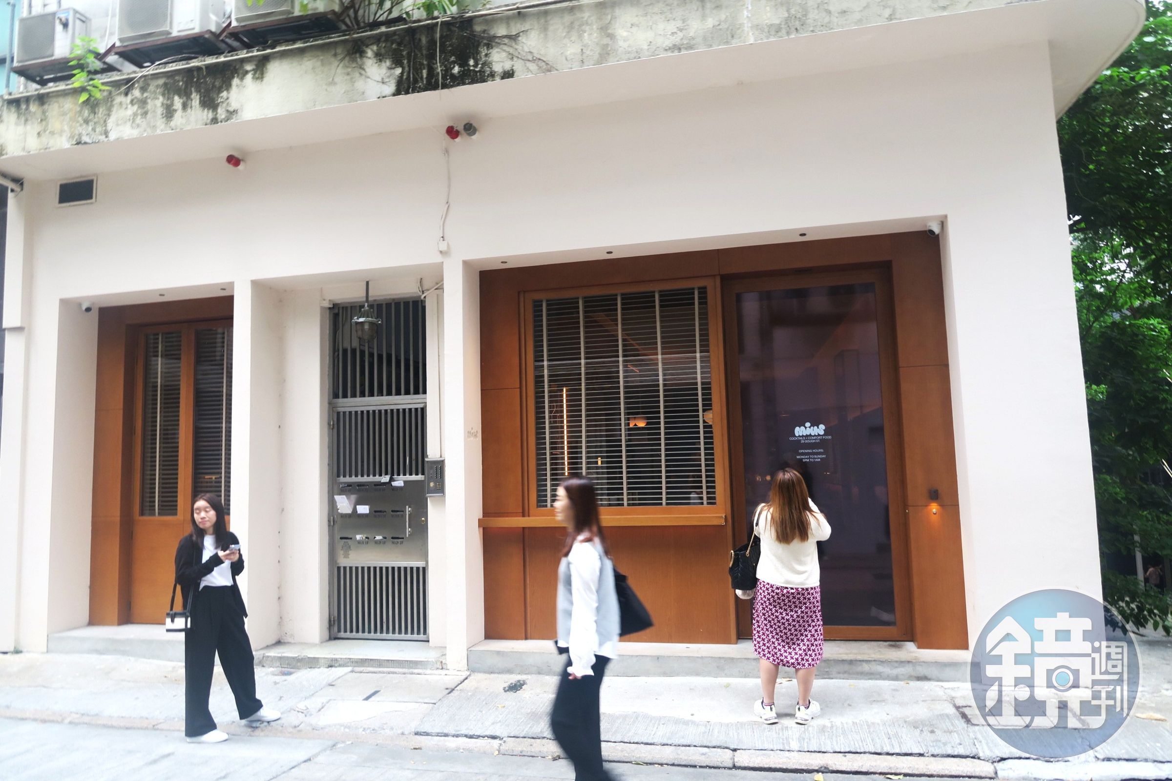 剛開不到一年便已人氣大漲的「MIUS」,位在中環歌賦街上一棟小洋房裡。