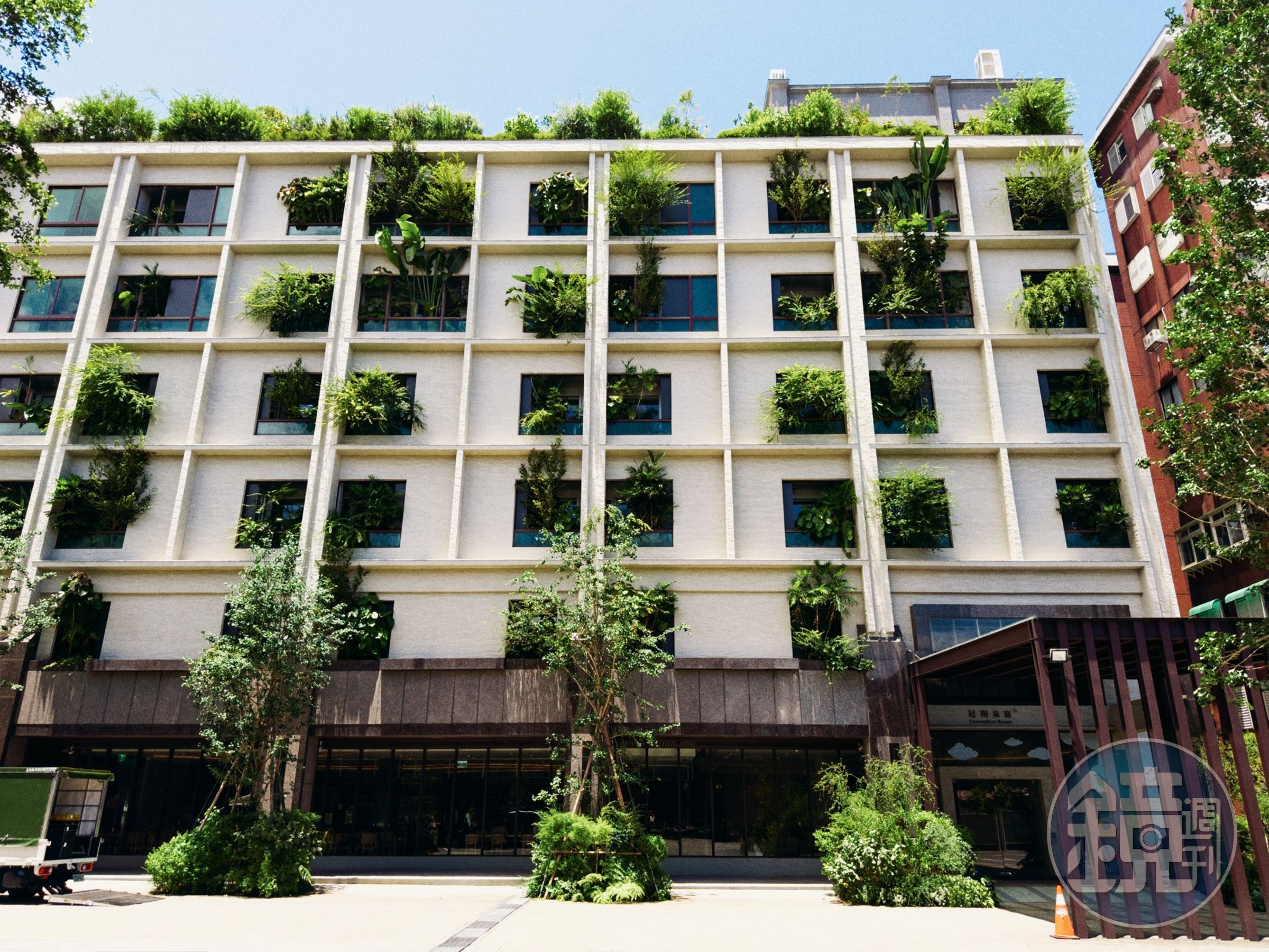 冠翔泉旅特別邀請知名景觀建築師吳書原跨界操刀,以「植癒系溫泉旅宿」為核心理念。