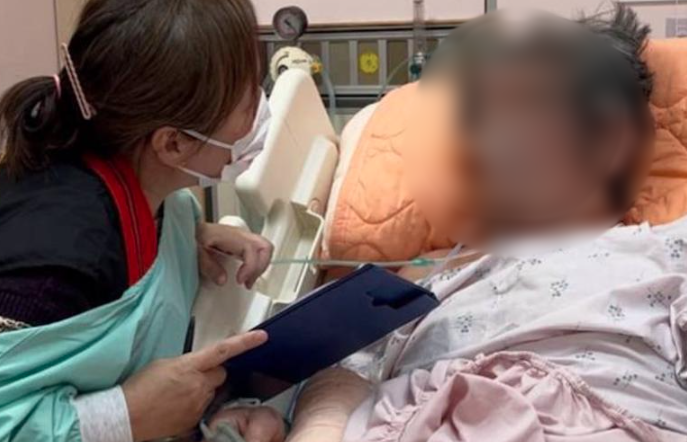 花蓮一名重病的婦人在離世前與交往多年的男友完成結婚登記，隔日便病逝。（花蓮縣政府提供）