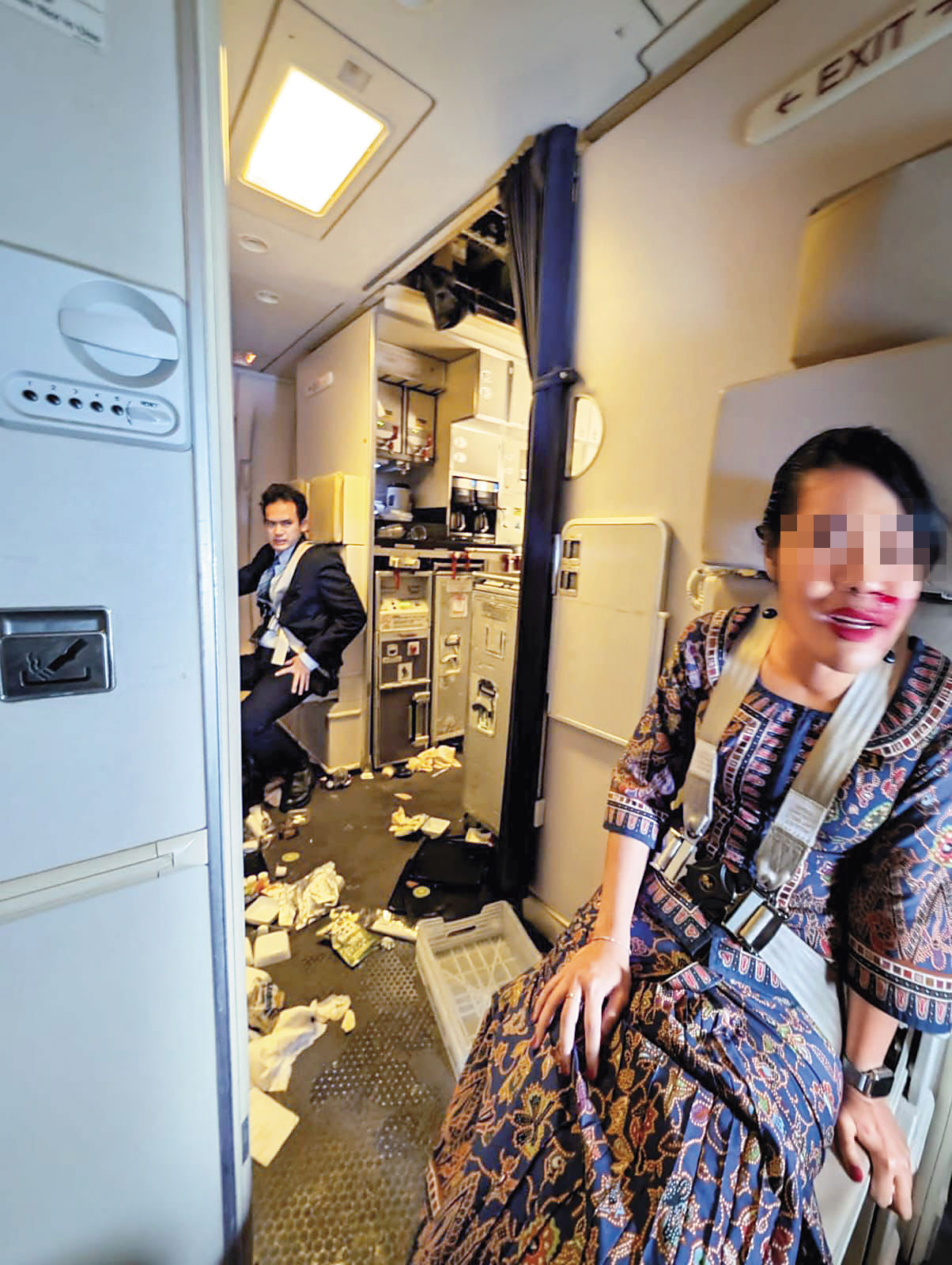 2024年5月新加坡航空班機遇到亂流，釀1死71傷，新航快速提出補償方案。（翻攝X）