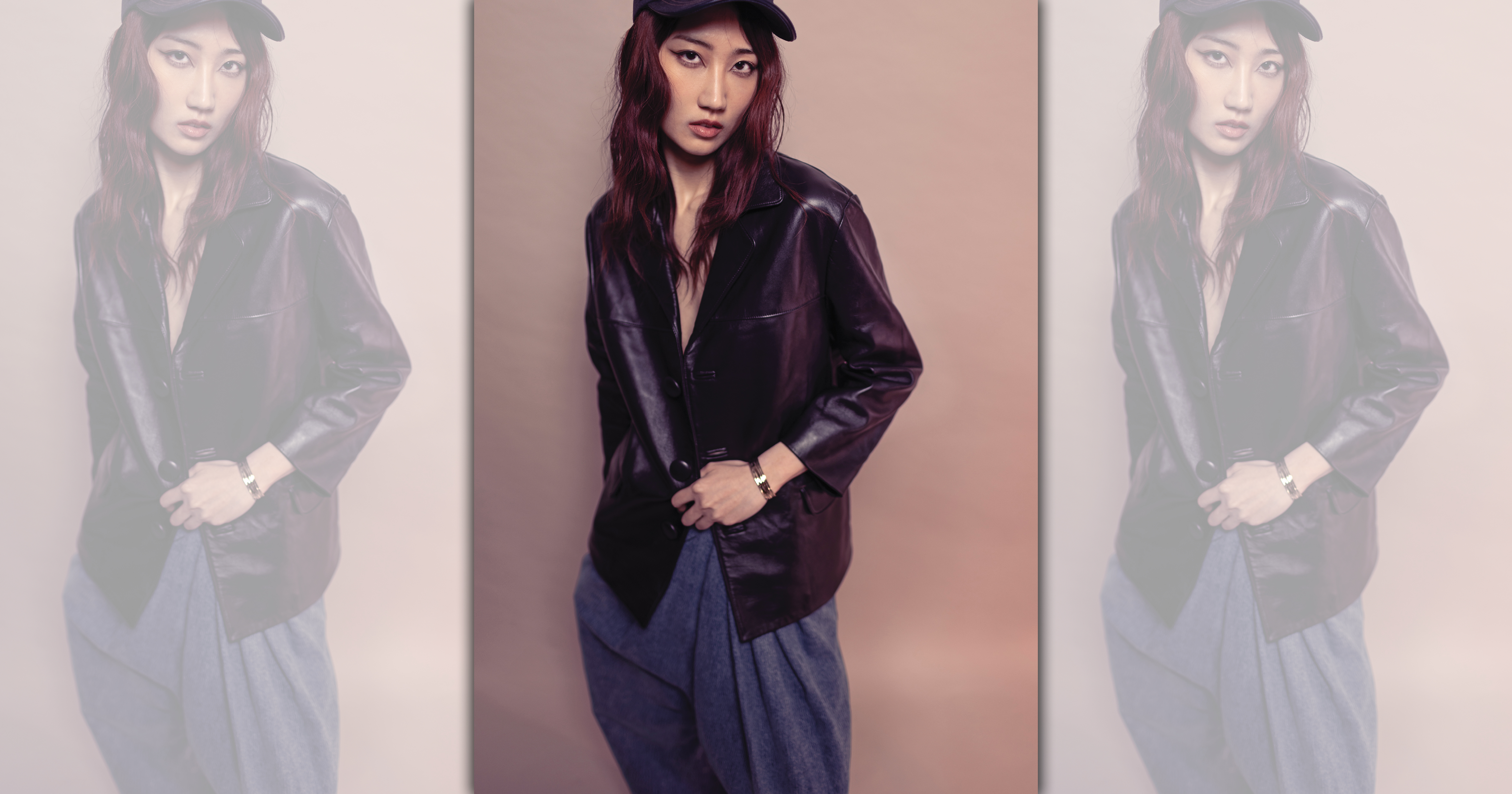 柔軟羊皮革外套 NT$195,000 by CELINE BY HEDI SLIAMNE／藍色垂墜感牛仔寬褲 NT$45,000 by LOEWE／D-Player棒球帽 NT$27,500 by DIOR／金色手環 NT$19,500 by FERRAGAMO