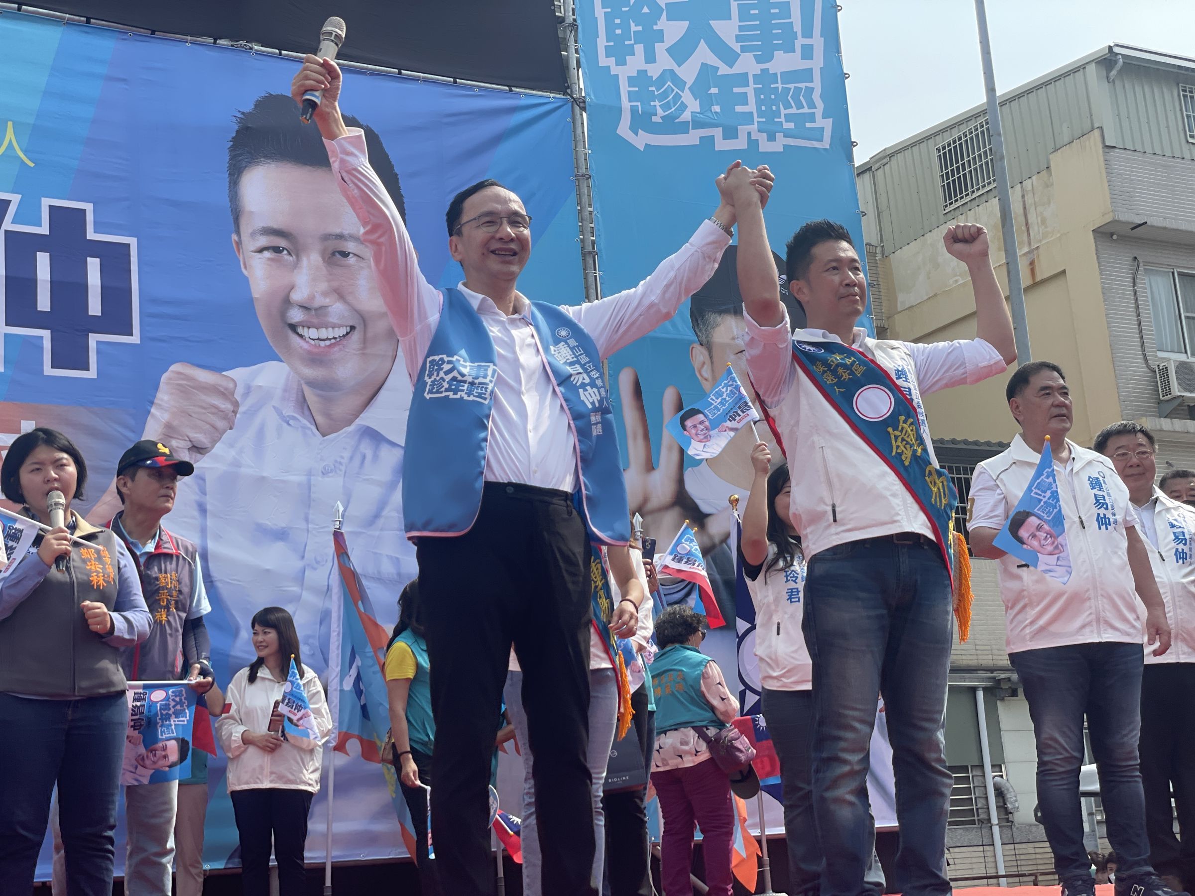 國民黨主席朱立倫今表示，和民眾黨主席柯文哲的協商從未中斷，雙方一定會以台灣人民福祉為依歸，推出最強總統組合。（國民黨文傳會提供）