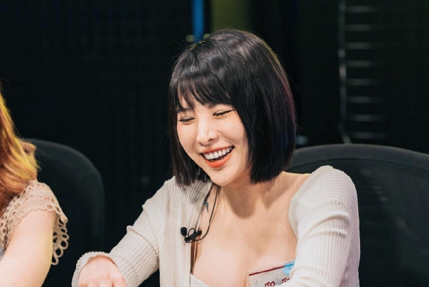 信義住商大樓藏「德州撲克賭場」，警逮10人驚見網紅陳熙熙。（取自陳熙熙IG）