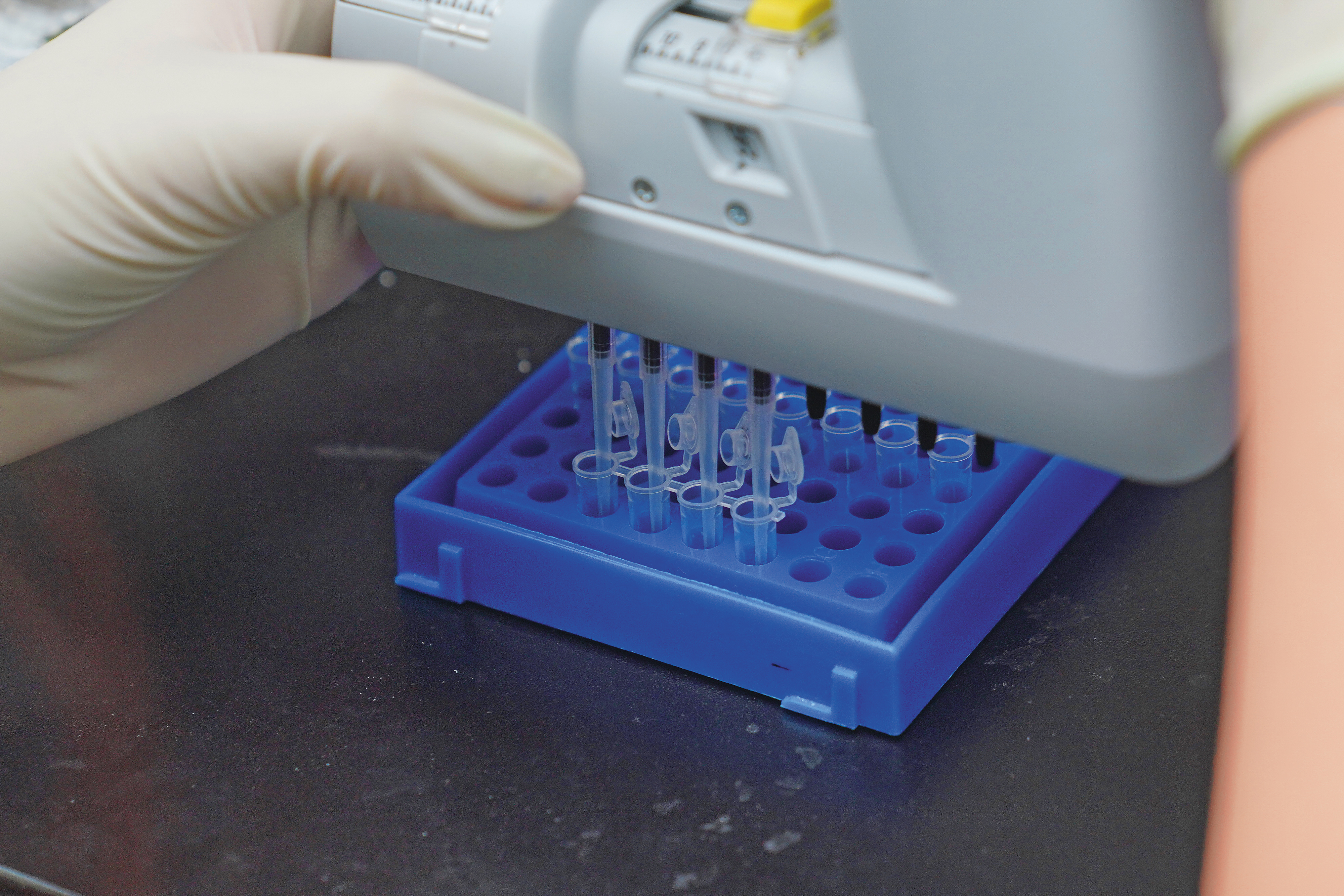 灣新藥大多採取「研發後授權」的商業模式。