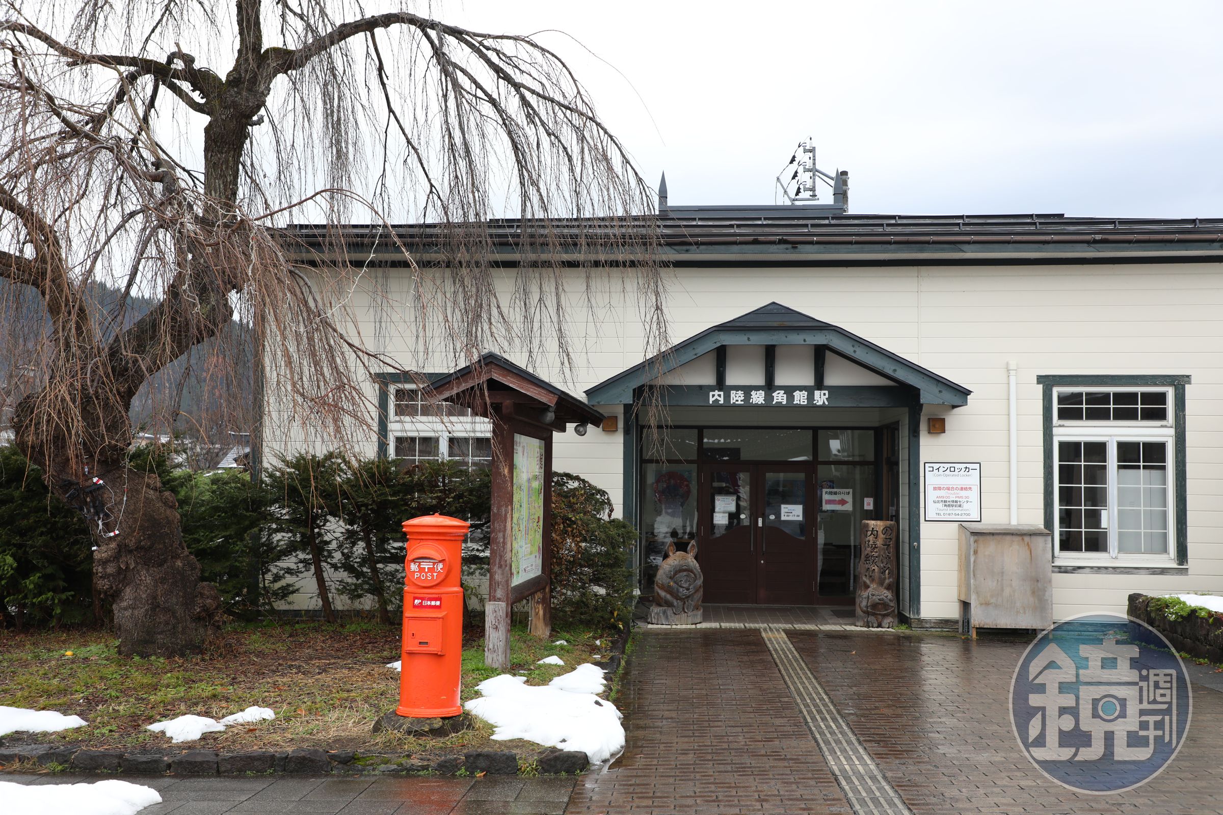 角館車站是秋田內陸線起點，附近是有陸奧小京都之稱的城下町和武家屋敷。