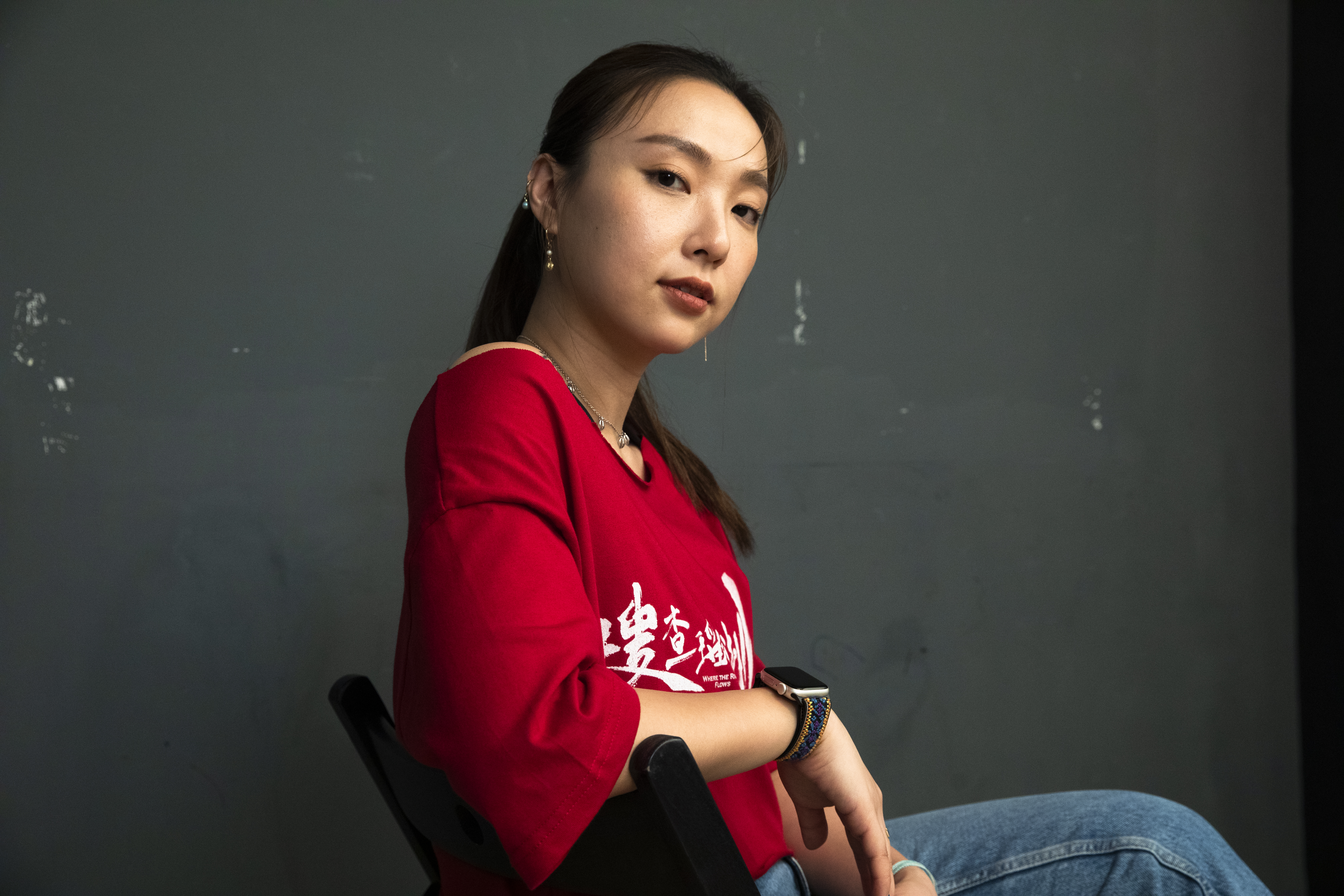 李雪背負著很重的責任感，曾希望分屍案被害者能找她託夢，也希望自己的演出能撫慰對方心靈。