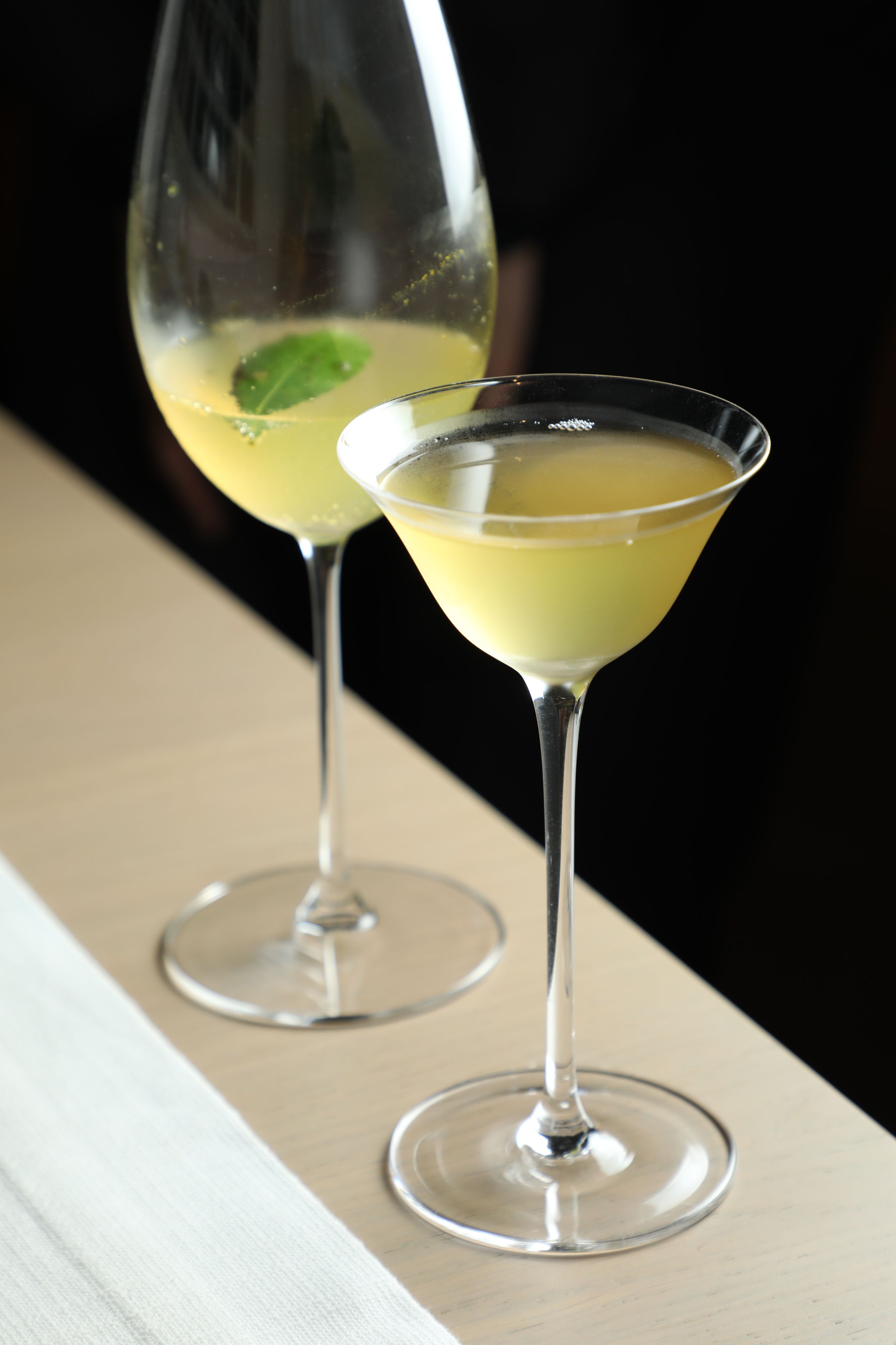 無酒精的Juice tea pairing,能喝到南投台茶21號和大禹嶺高山茶的回甘滋味。(1,200元/4杯)