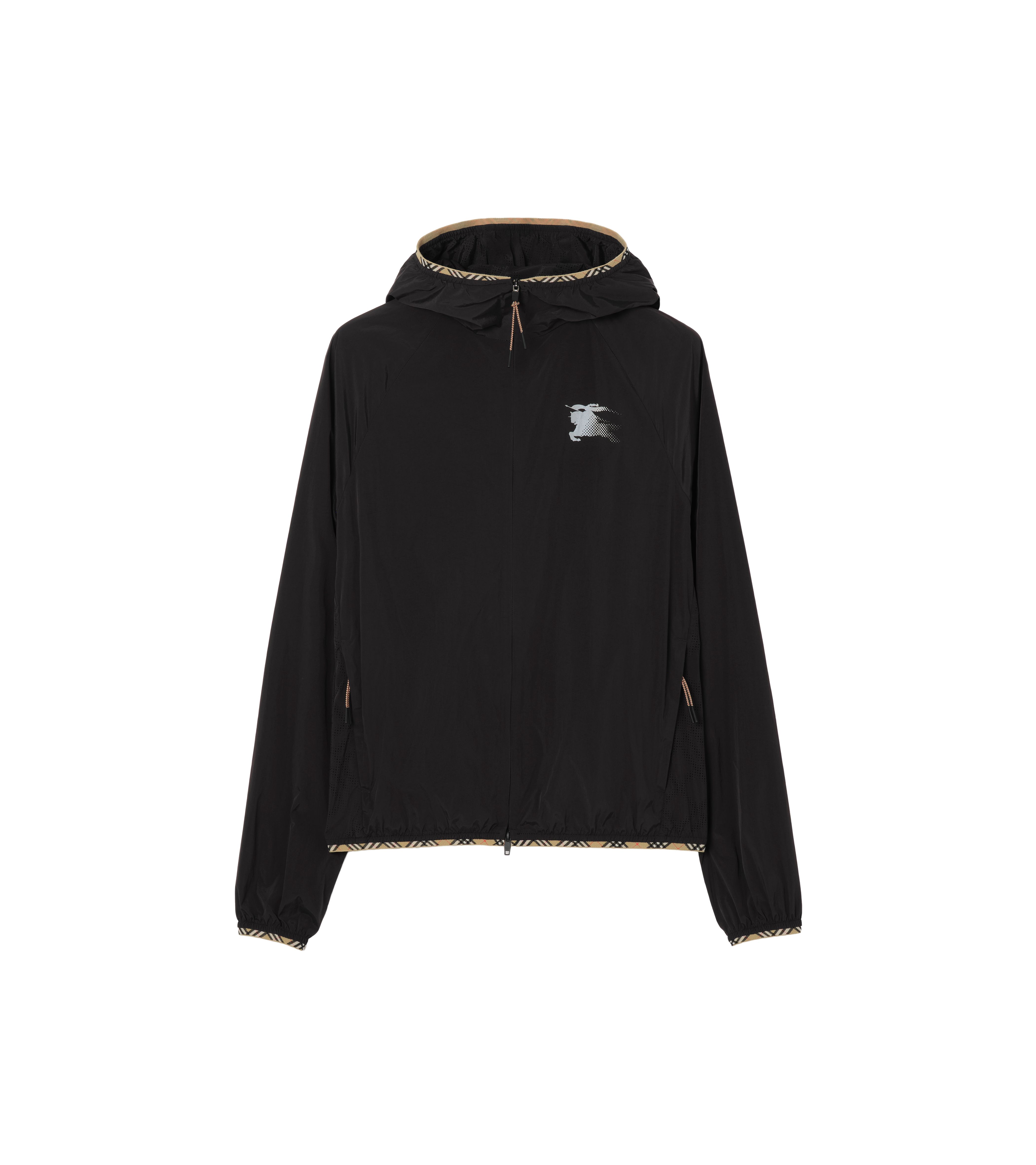 黑色尼龍連帽外套。NT$41,900（BURBERRY提供）