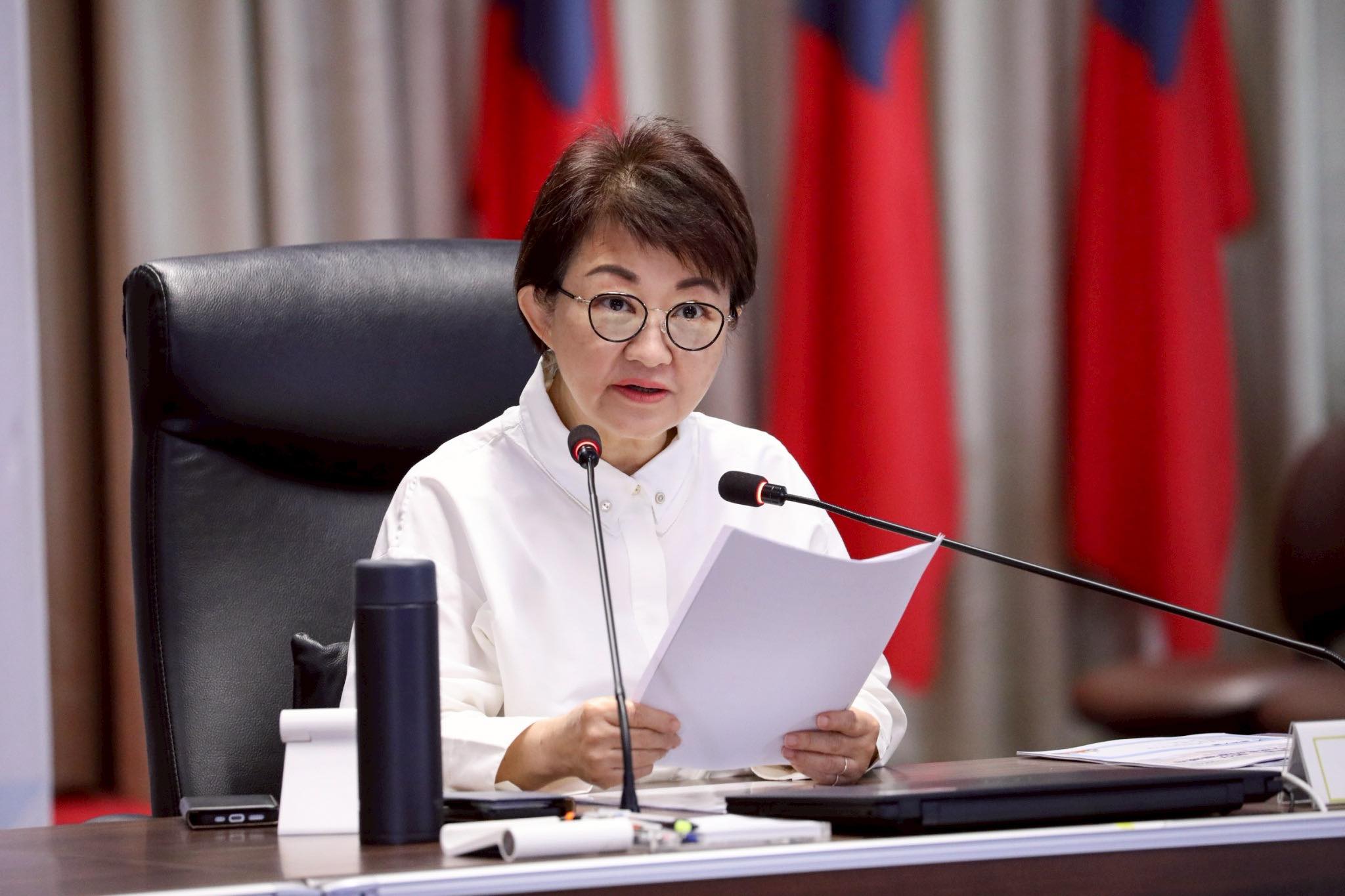 台中市第六分局分局長周俊銘噴灑辣椒水事件引發熱議，盧秀燕今受訪回應此事。（翻攝自盧秀燕臉書）