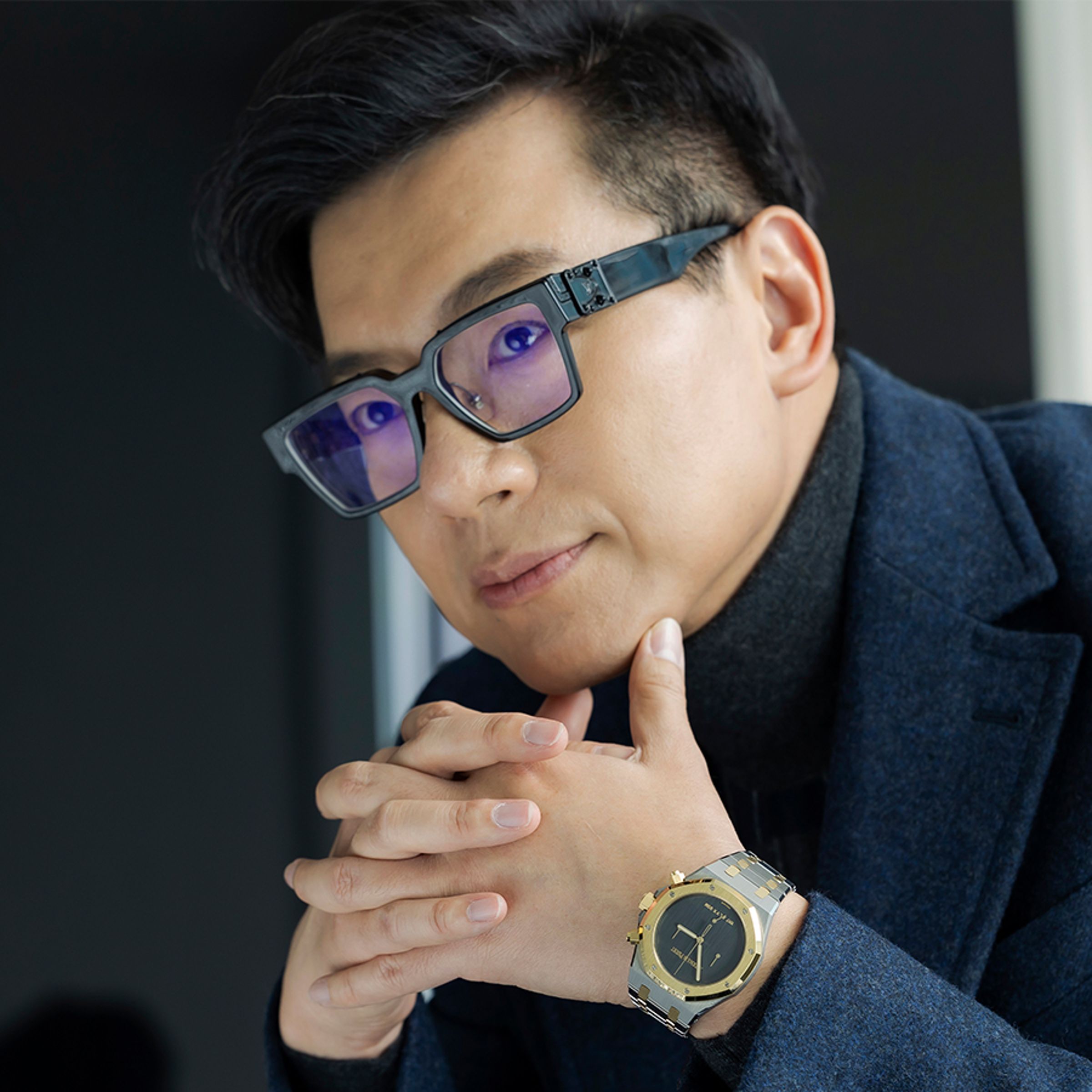 愛彼AP和1017 ALYX 9SM聯名的這只皇家橡樹計時碼錶，是RO系列少見的半金、無日期版計時碼錶款，這個特殊的配置也讓呂皇甫對它更加愛不釋手。