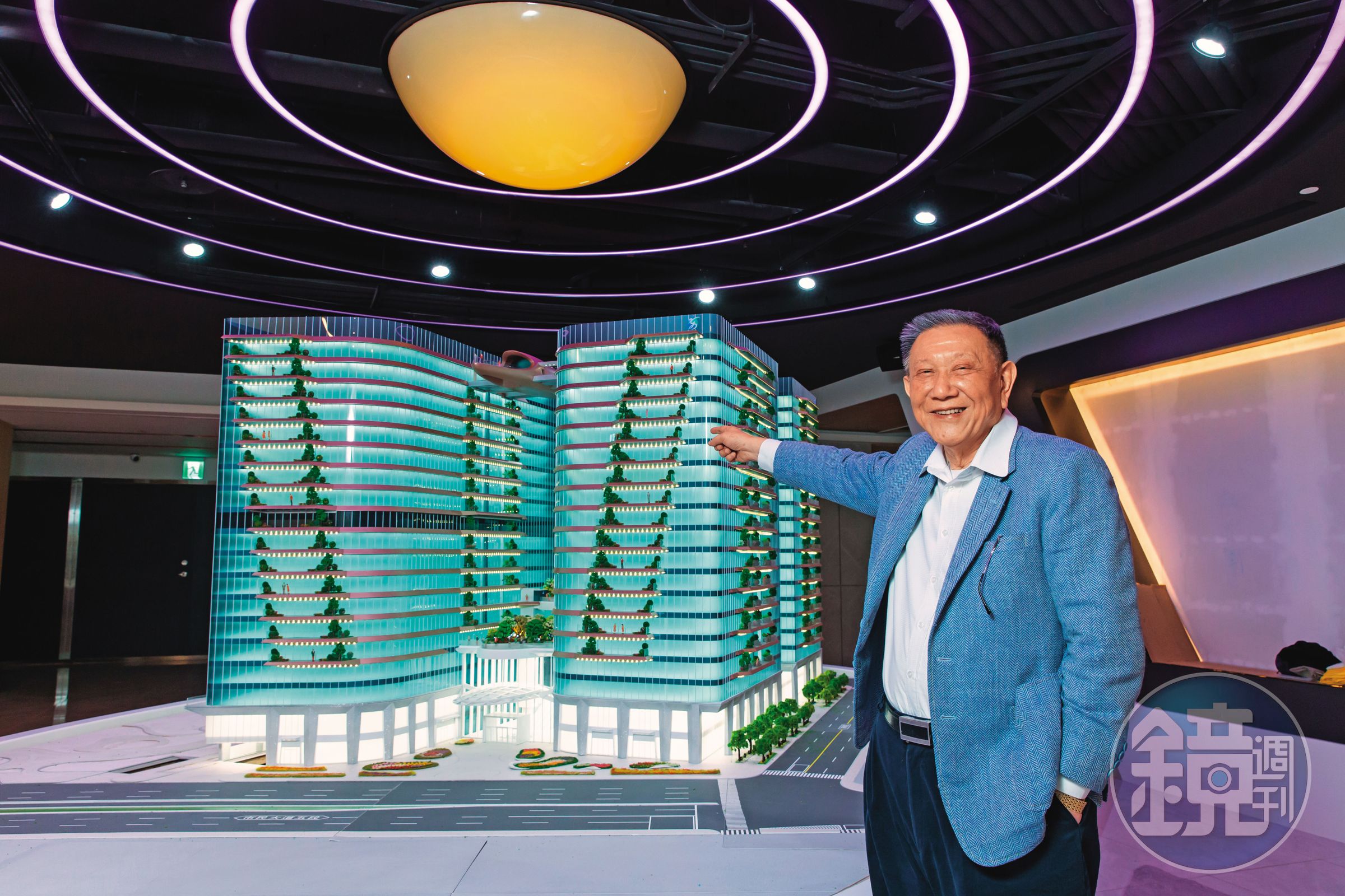 沈慶京2022年12月15日與柯文哲同一天入境新加坡，疑涉海外交賄款。圖為他回台隔週，向本刊暢談市值千億元的京華城改建案。