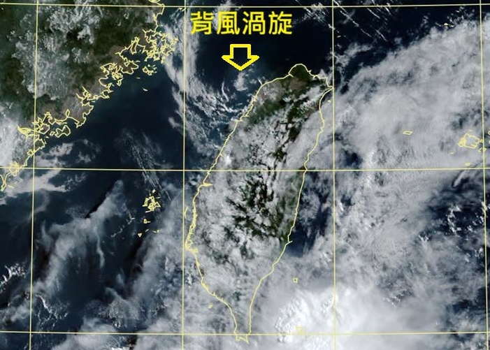 紅霞颱風接近台灣! 鄭明典曬「背風渦旋」畫面:大台北可能有過山沉降高溫