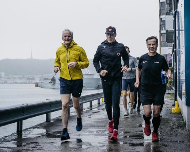 隨扈在Strava分享鍛鍊過程卻意外曝光政要行蹤，瑞典總理克里斯特森本人也曾分享與2位領袖一起慢跑的照片。（翻攝自Instagram@kristerssonulf）