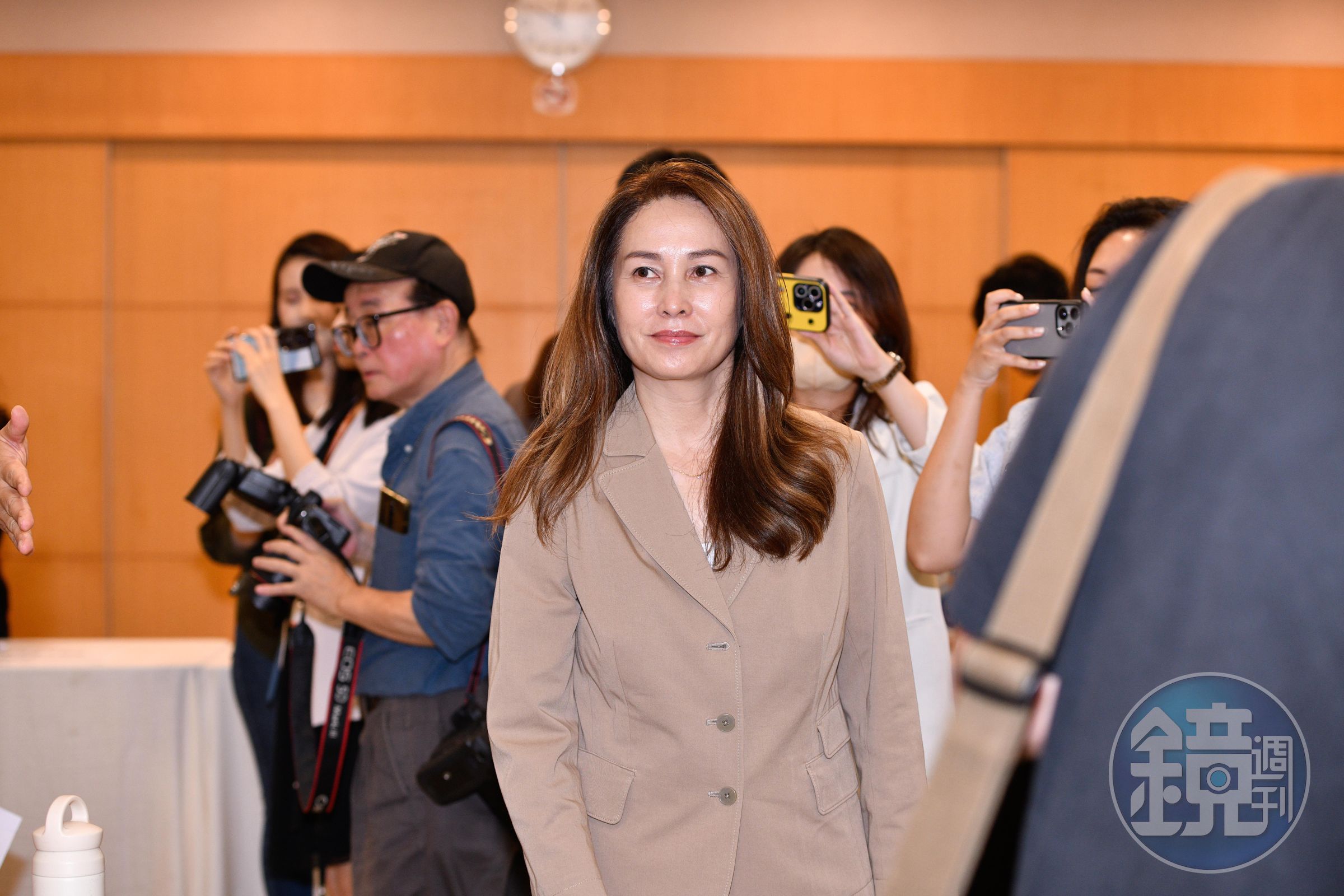 高金素梅的「大帳房」張俊傑逃亡中,其辦公室2名成員今也因共諜疑雲遭羈押禁見,其中還包括陳耀訓的胞兄陳智篁。(鏡報李智為)