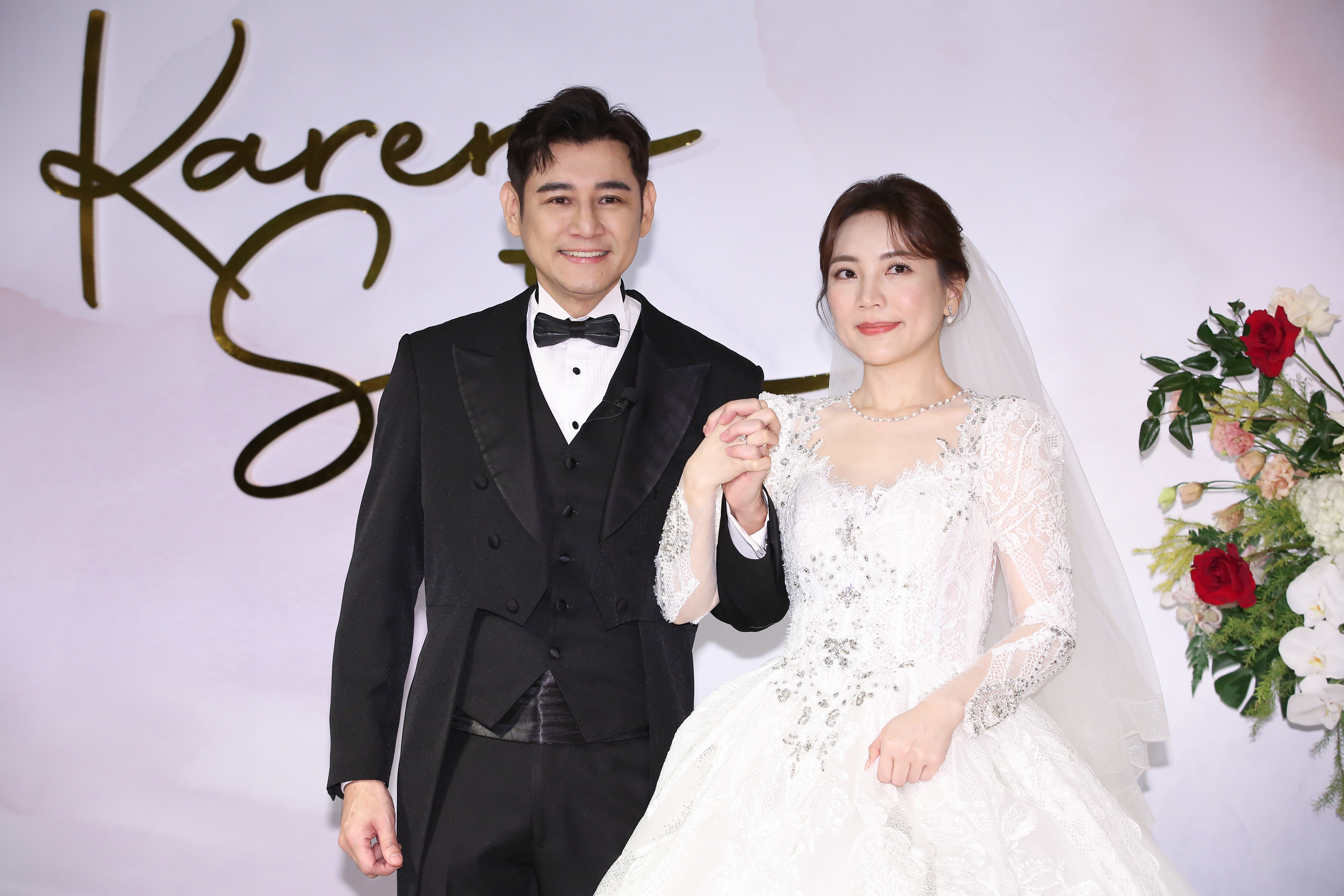 陳熙鋒和老婆Karen今天在君悅飯店補辦婚禮。