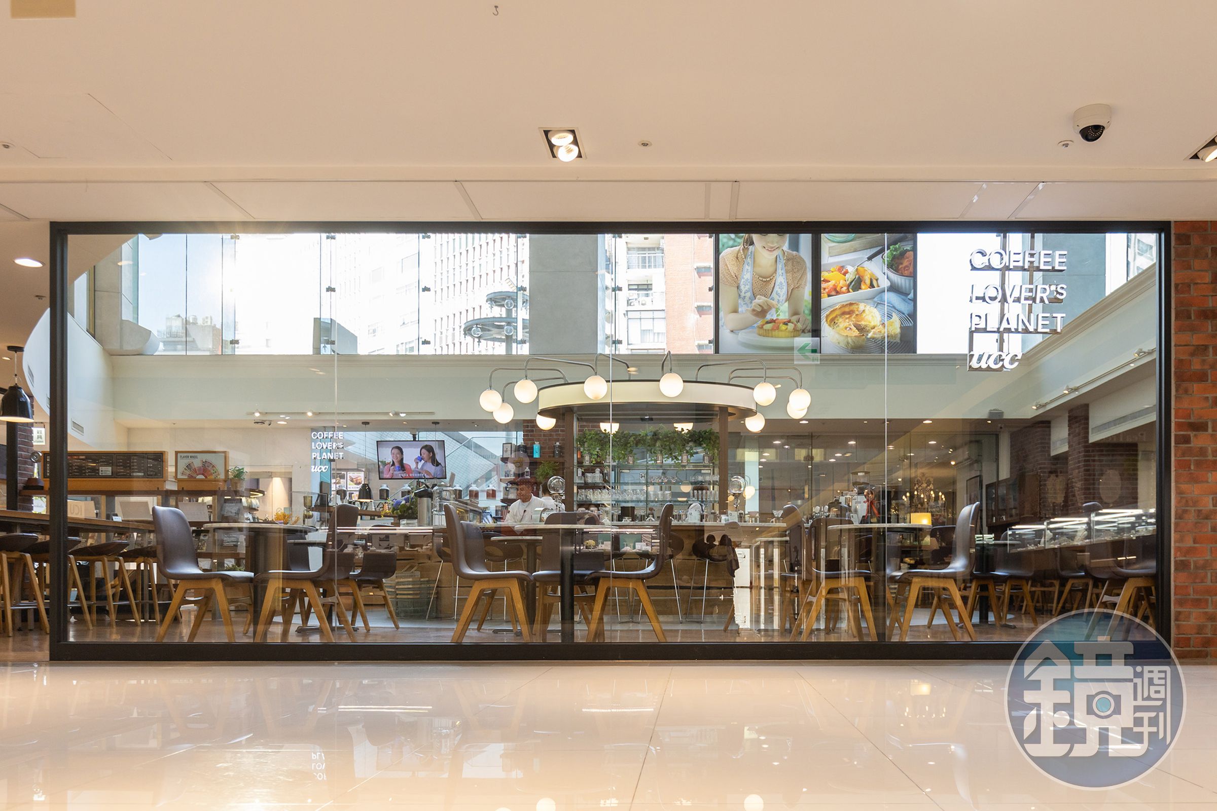 隨著SOGO敦化館將於年底熄燈，「COFFEE LOVER's PLANET」預計在年底會移進SOGO大巨蛋Garden City推出全新旗艦店。