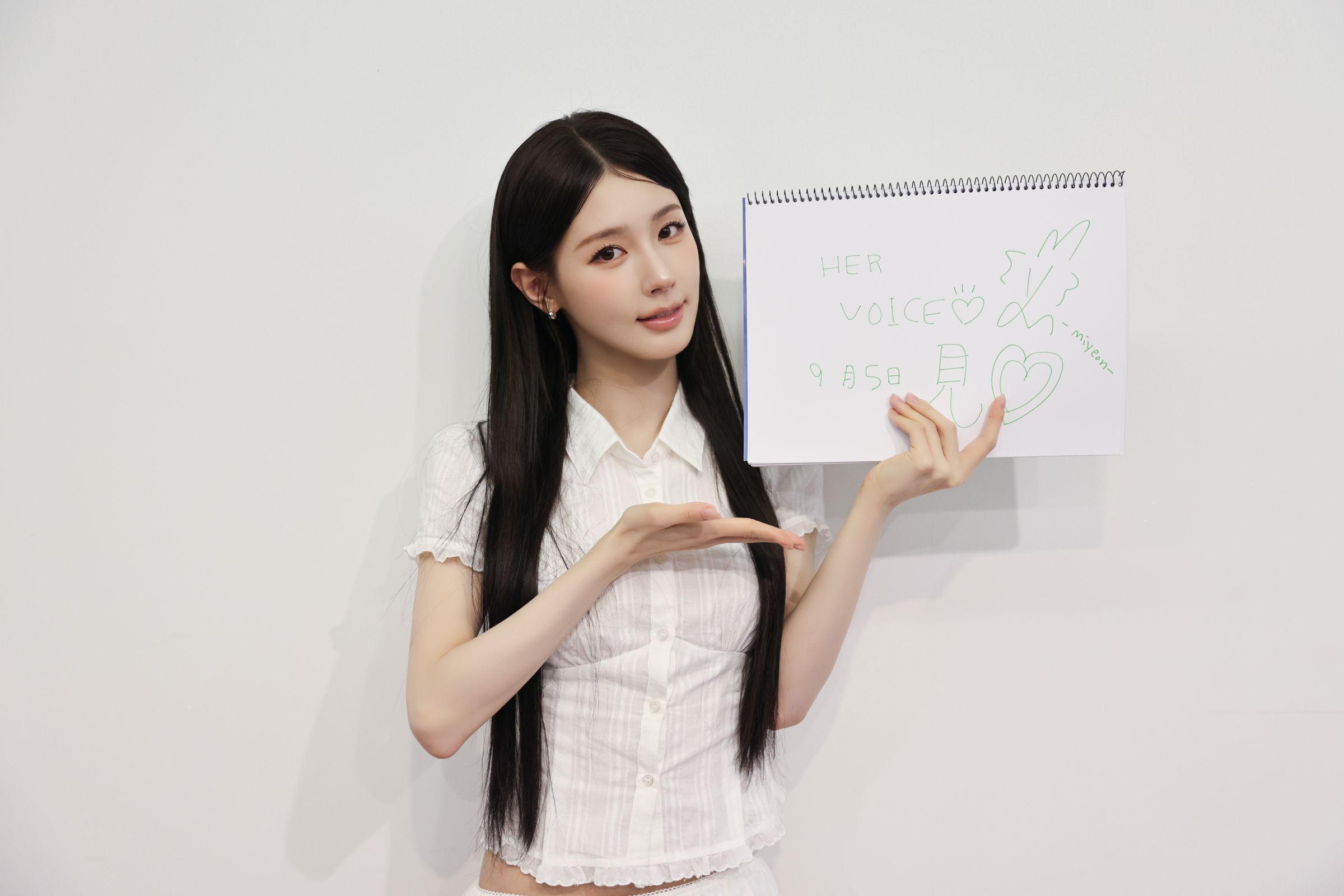 薇娟期待9月5日登上高雄巨蛋參與《HER VOICE—無所畏懼的女聲》，向台灣歌迷喊話「See you there！」（Cube Entertainment提供）