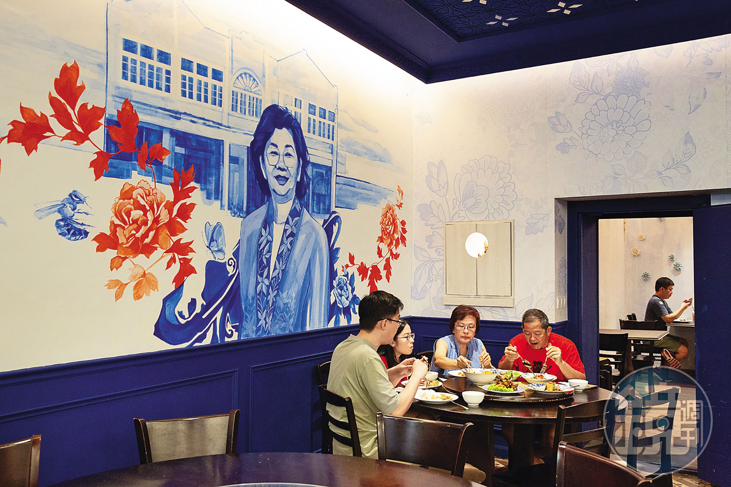 「Auntie Gaik Lean's Old School Eatery」是檳城唯一以娘惹菜獲得米其林一星肯定的餐廳,店內壁畫以主廚 Gaik Lean 形象繪製。