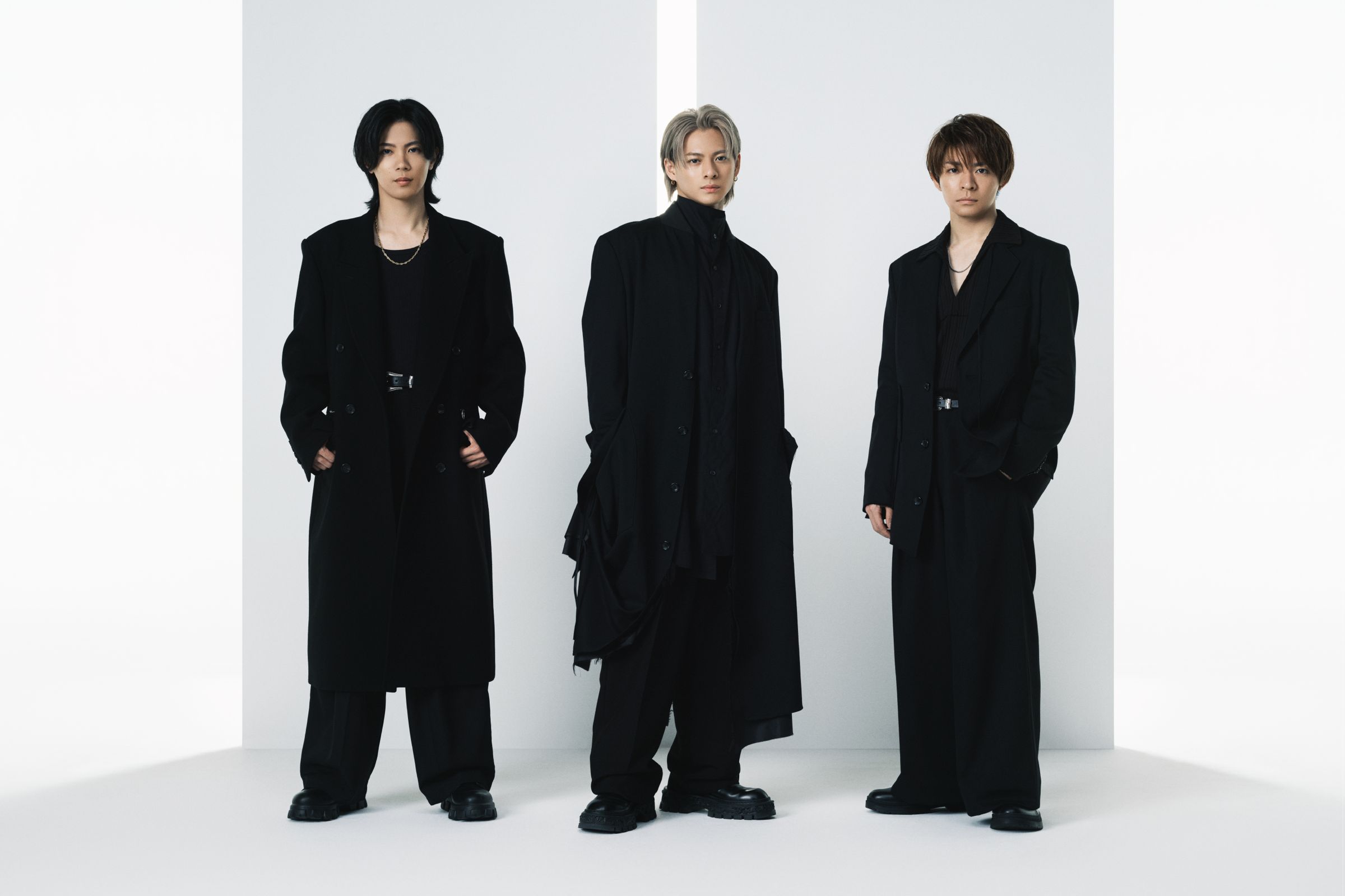 Number_i由平野紫耀(中)、岸優太(右)、神宮寺勇太(左)組成,今年10月將展開日本巡演。(TOBE Co., Ltd. 提供)