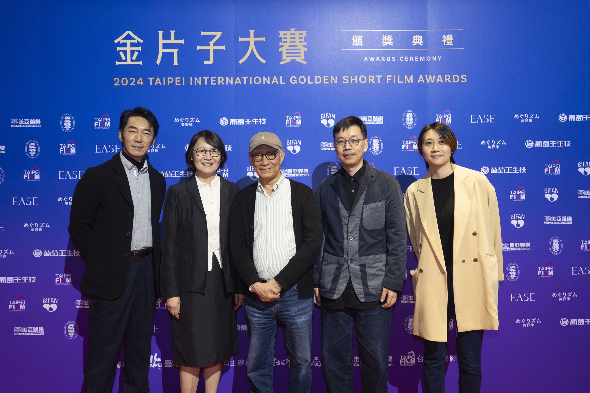 本屆金片子評審包括李李仁、黃文英、廖慶松、侯季然及黃綺琳等人,他們表示評審過程溫和,沒有爭執。(台北市影委會提供)