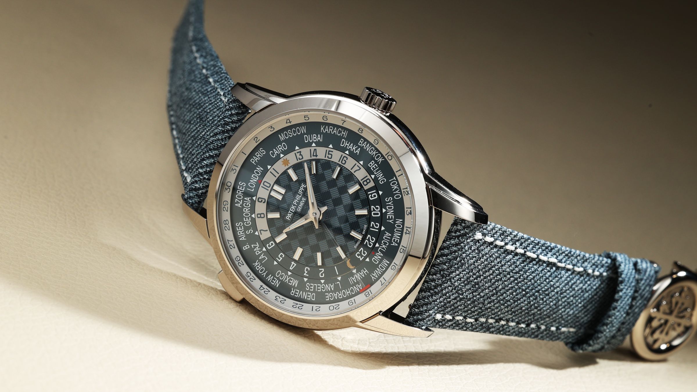百達翡麗5330G-001，定價NT$2,480,000。