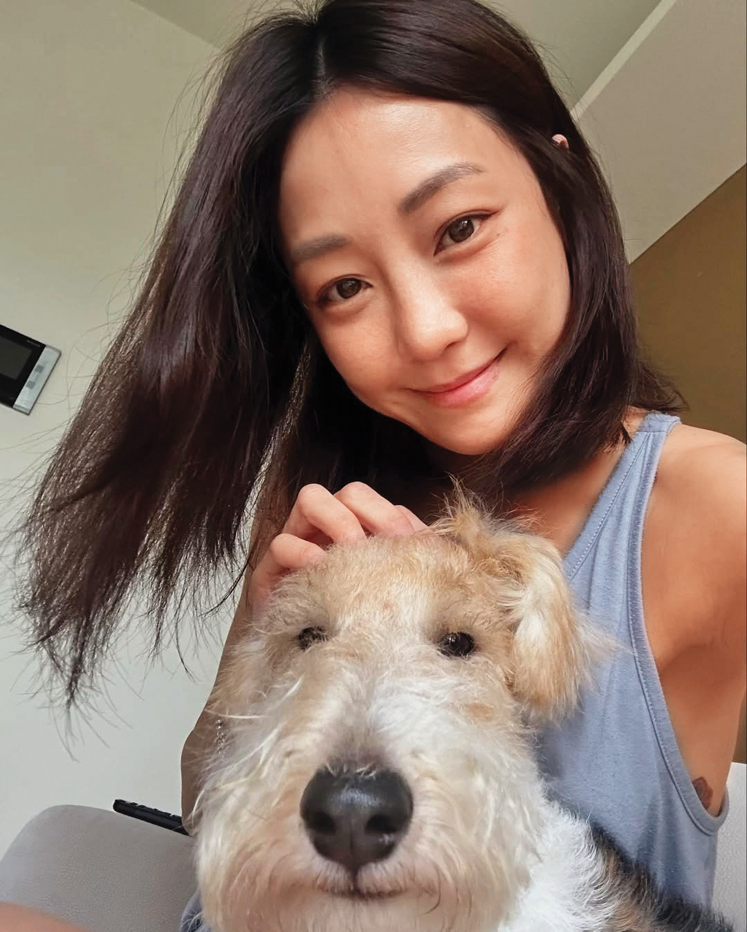 謝欣穎今年初孤身為愛犬Cooper慶生,而這隻狗狗是王柏傑過去送她的生日禮物。(翻攝自謝欣穎IG)