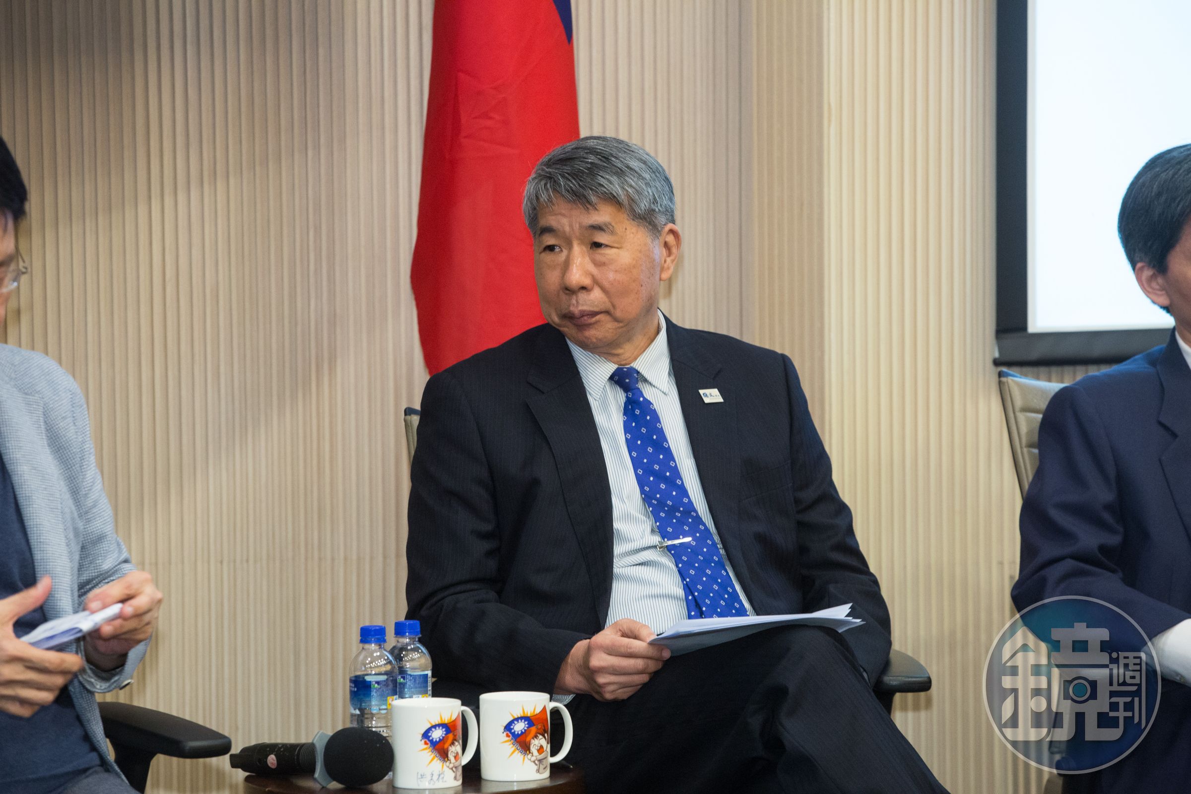 孫文學校總校長張亞中今po文,強調自己才是「堂堂正正的藍」,使命是讓青天白日更為偉大。(本刊資料照)