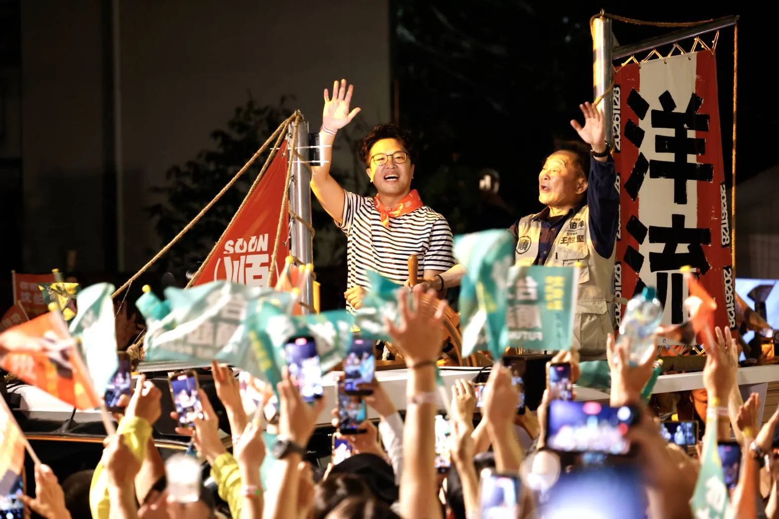 洋流來了！沈伯洋車掃保安宮擠爆「震撼空拍圖」曝光　王世堅送雷神之鎚