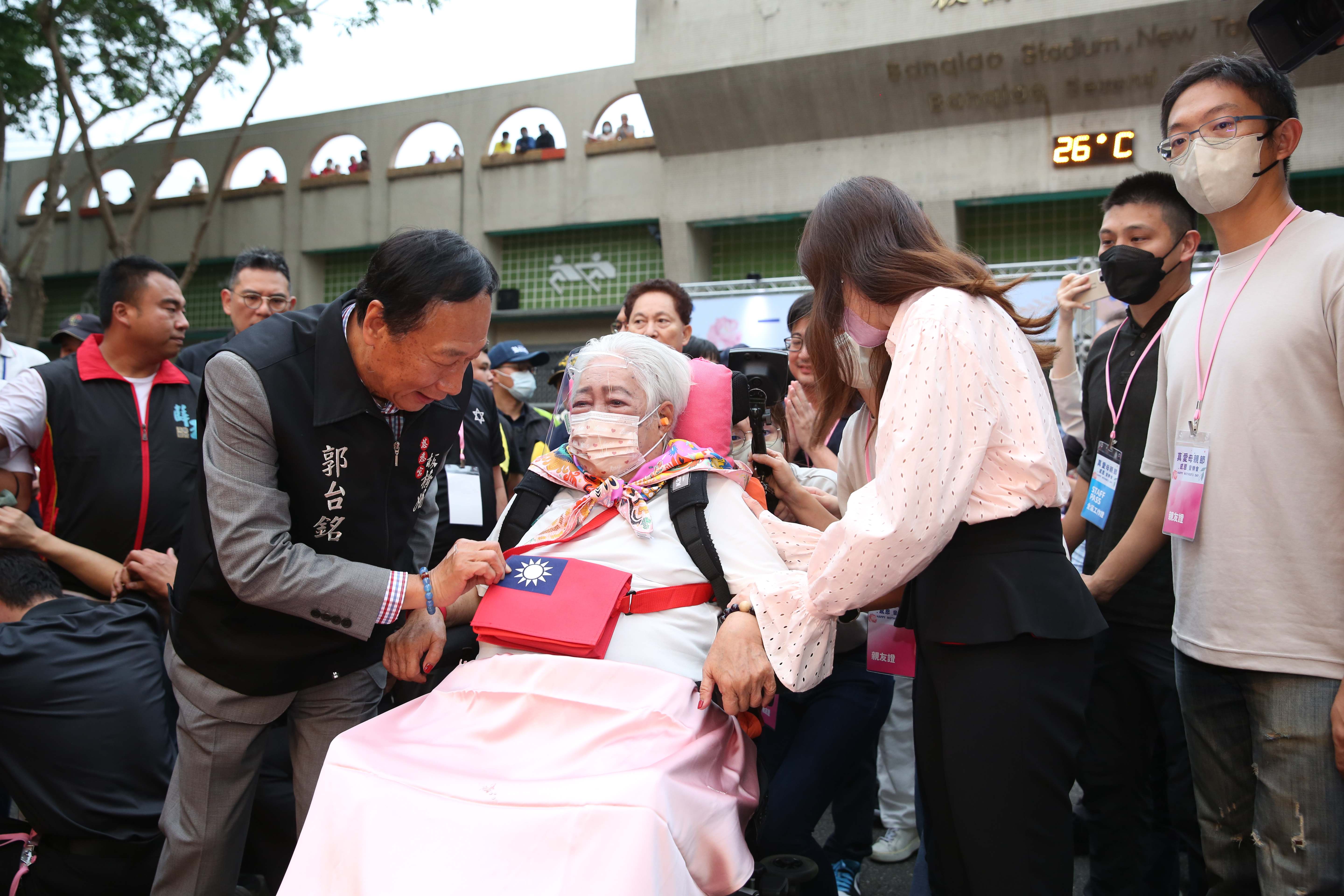 郭台銘母親初永真過去常出席鴻海的重要活動。