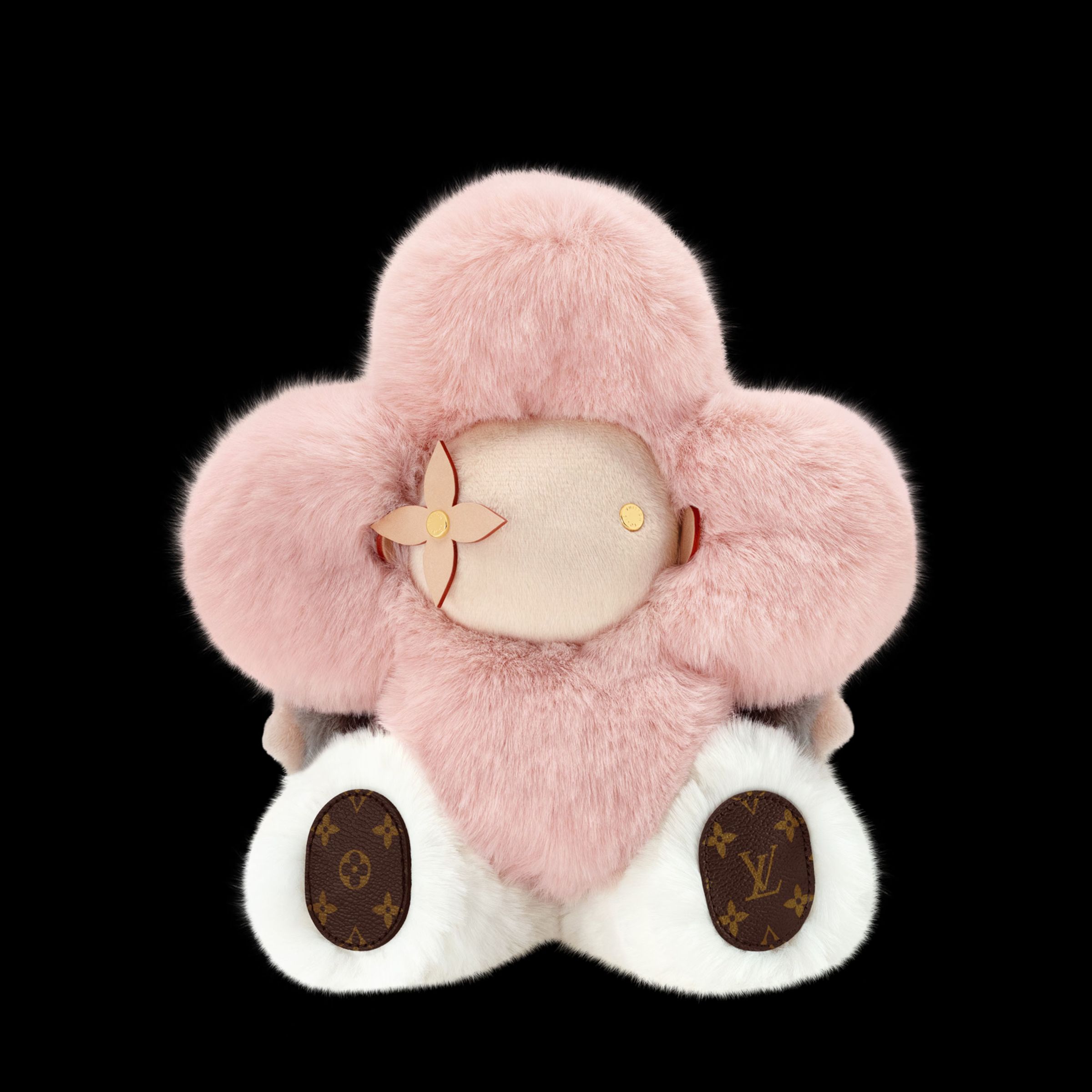 擁有花形臉龐的Doudou Vivienne玩偶，可愛討喜，虜獲不同年齡層，NT$45,400。（翻攝自Louis Vuitton官網）