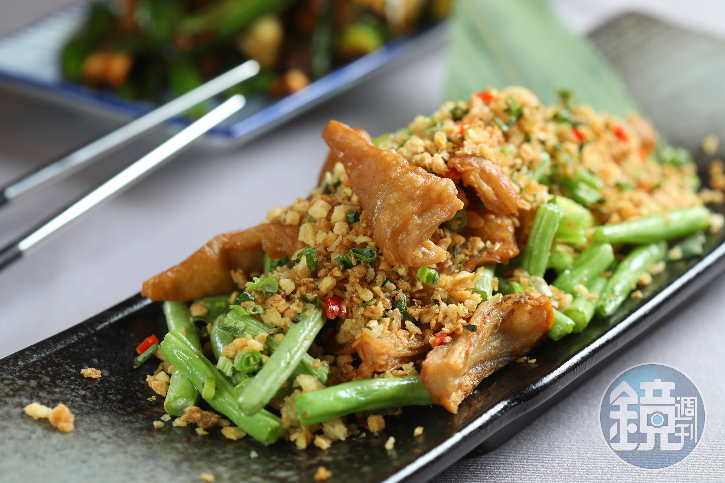 「乾扁酥肥腸」肥厚的大腸炸至外酥內軟，非常下酒。（260元／份）