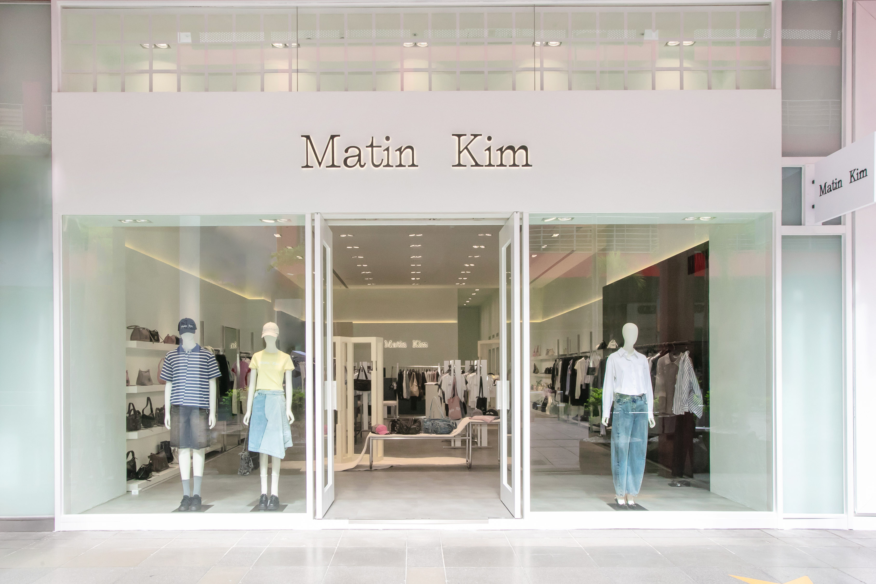 MatinKim信義威秀旗艦店店照。（Matin Kim提供）