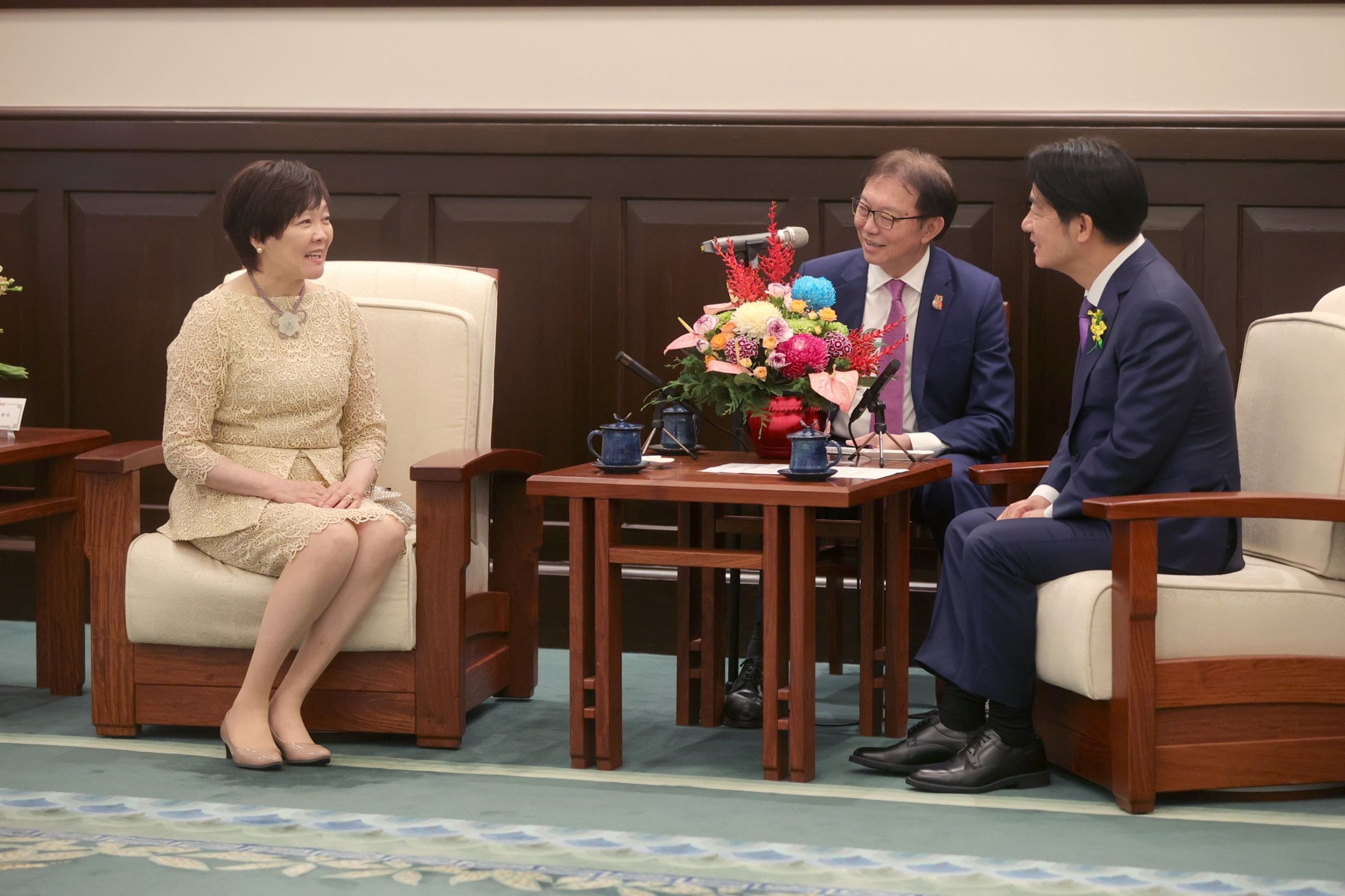 安倍昭惠期盼自己未來能扮演台日橋梁角色,回報台灣的恩情。(總統府提供)