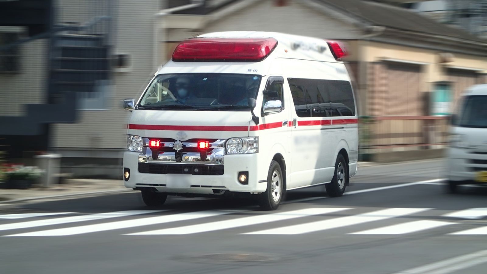 勞動部驚傳員工疑遭霸凌過勞死在辦公室　主管不准蓋白布還下令封口令