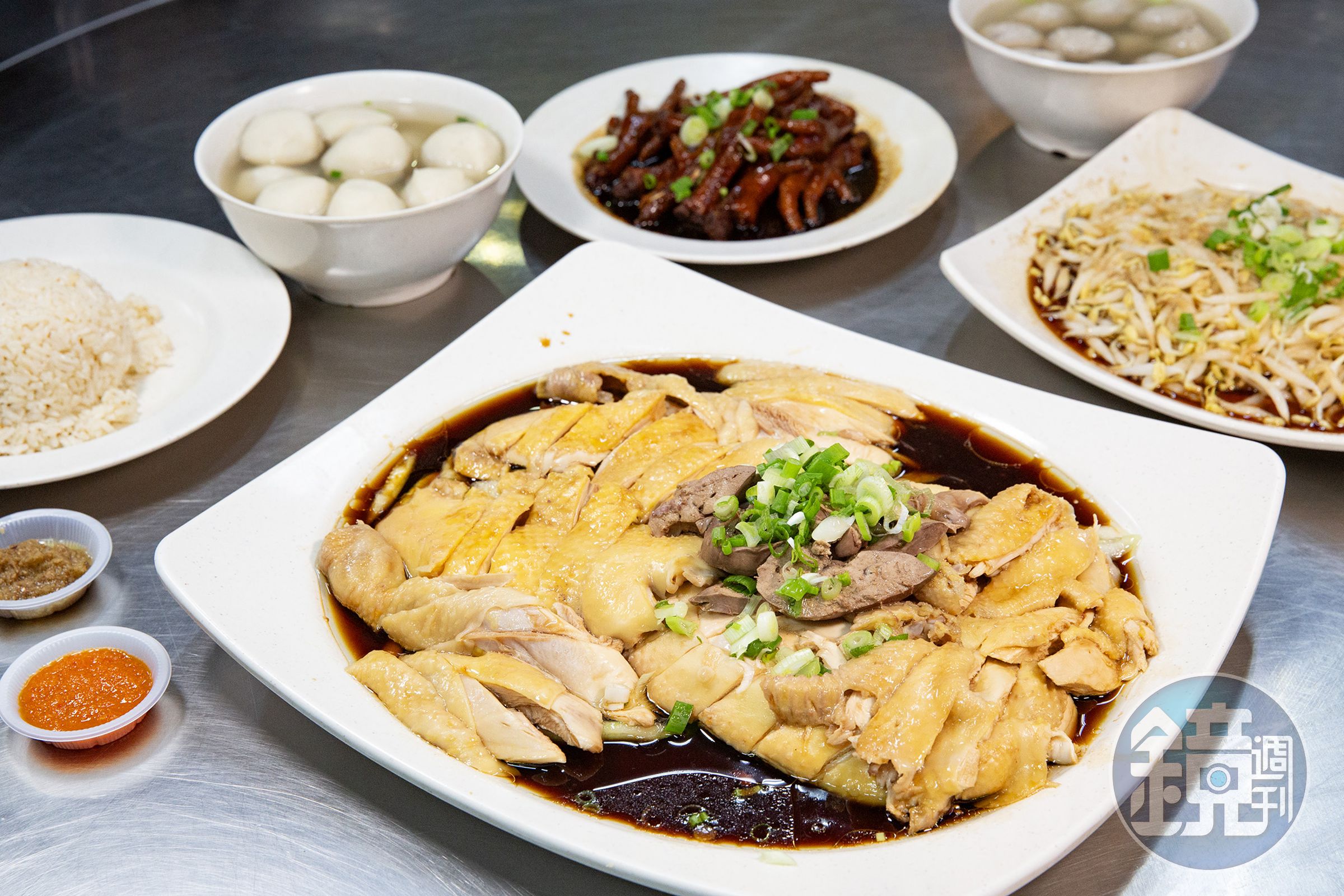 馬來西亞霹靂州的首府怡保，被譽為「美食天堂」，飲食文化融合華人、馬來人和印度人等多元文化特色，尤其以華人美食最為突出。