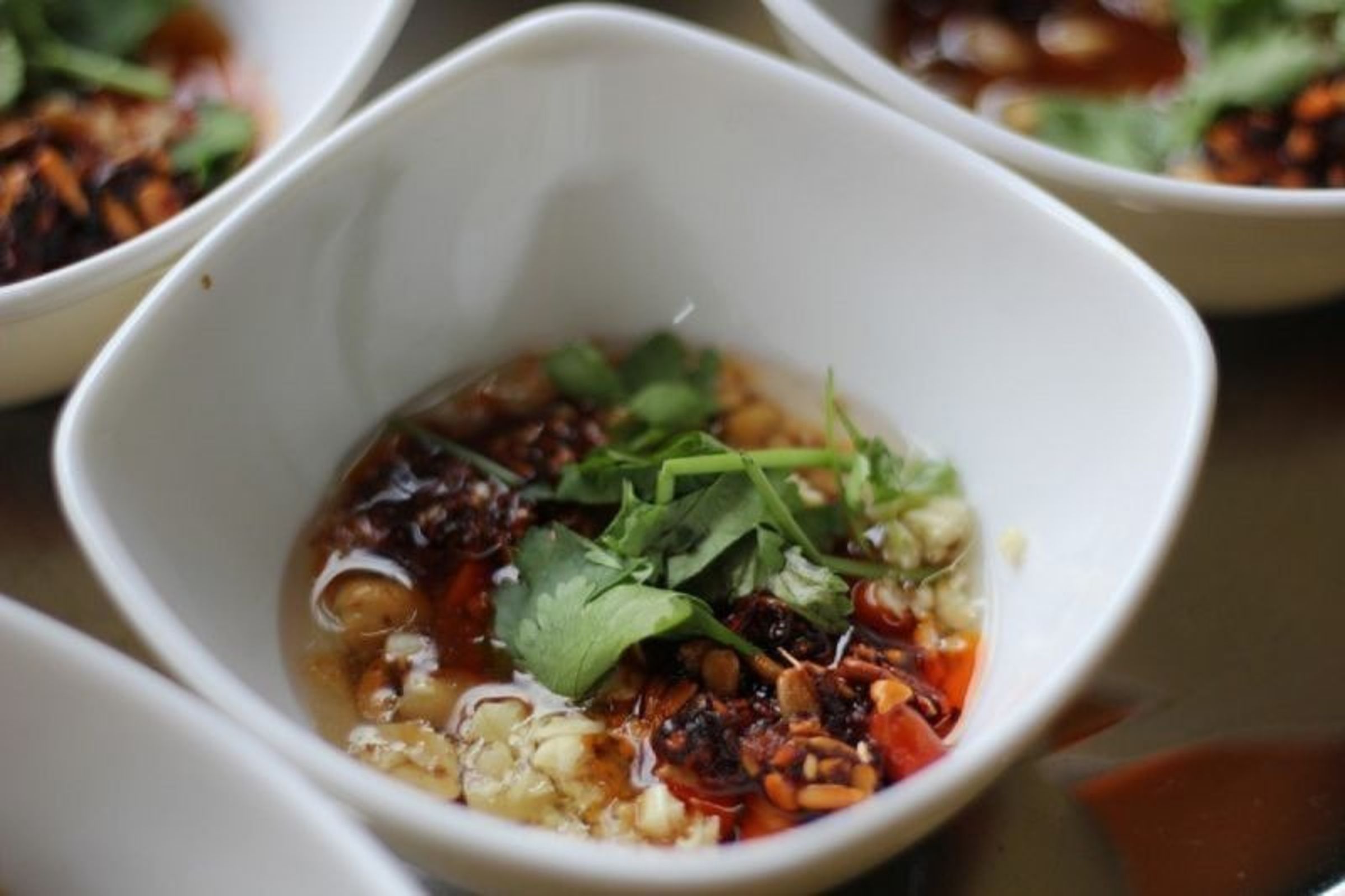 含有致癌物質的進口「蘇丹紅辣椒粉」釀全台食安風暴,連帶胡椒粉、沙茶醬等調味料均受到影響。(翻攝自Pexels)