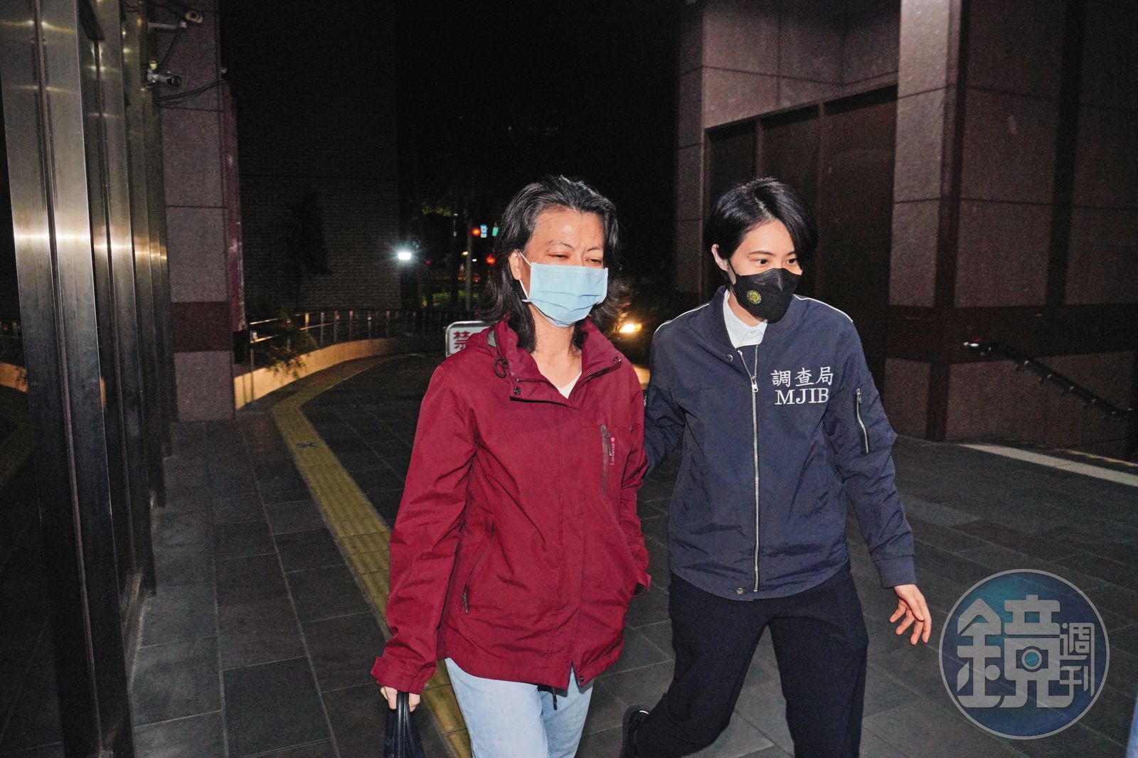 高金素梅助理林怡君（左）多次參加中國統戰部幹訓班，且涉在台發展共諜組織，現遭羈押禁見