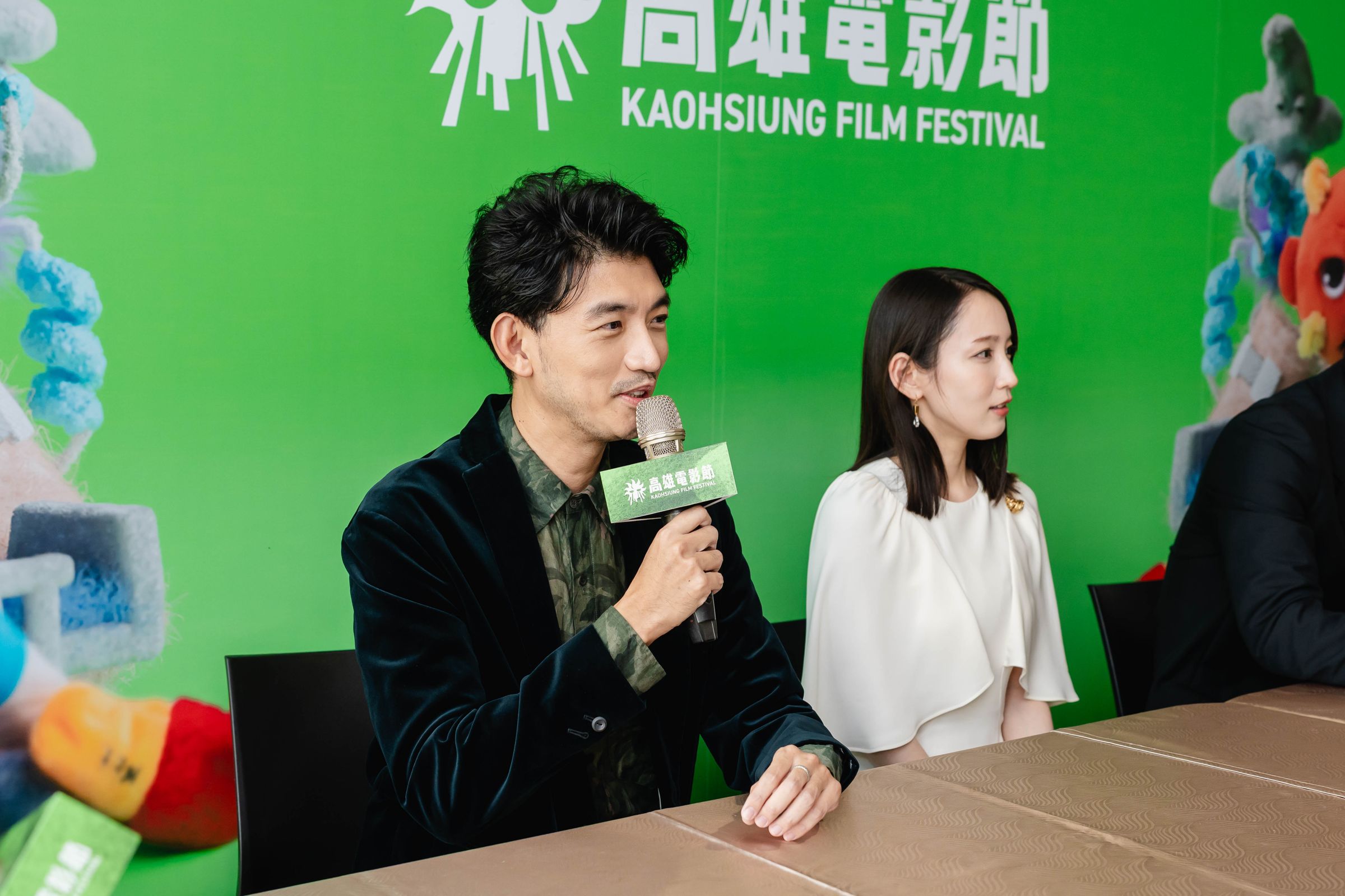 曾少宗出席《九龍大眾浪漫》媒體聯訪,笑談差點成「電梯受困者」。(高雄電影節提供)