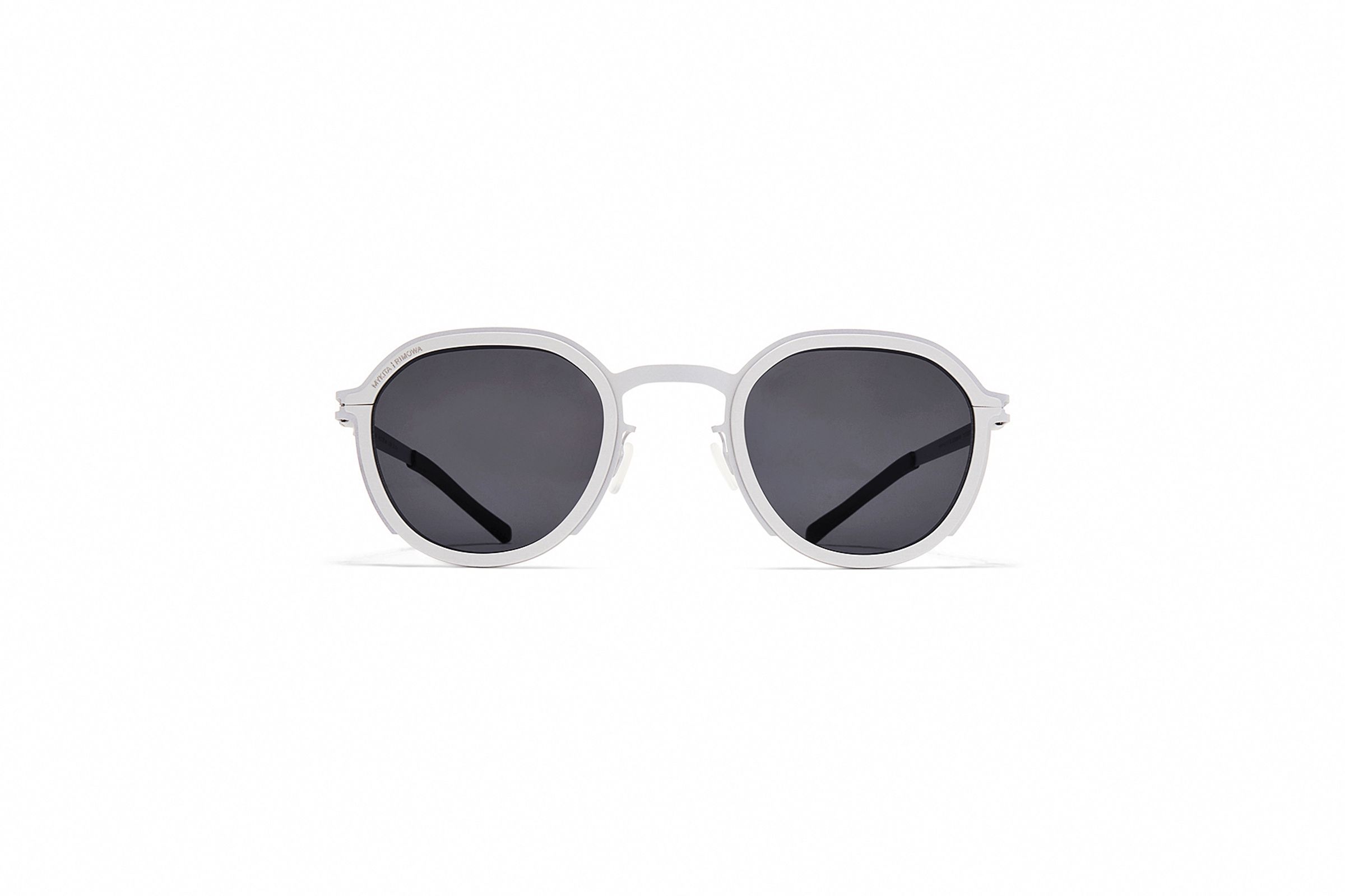 MYKITA | RIMOWA HERITAGE經典系列墨鏡，是MYKITA首次將鋁材應用於墨鏡之中。NT$24,500。（MYKITA提供）